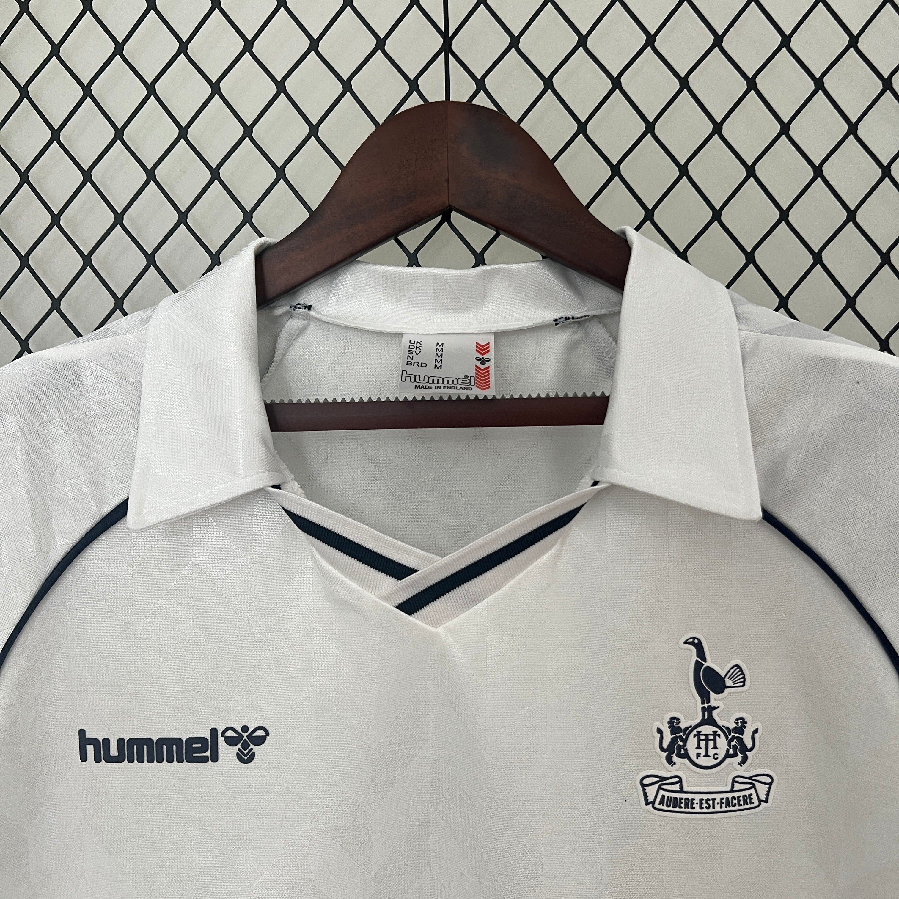 1990s Tottenham Hotspur Retro Football Shirt | White Navy Home