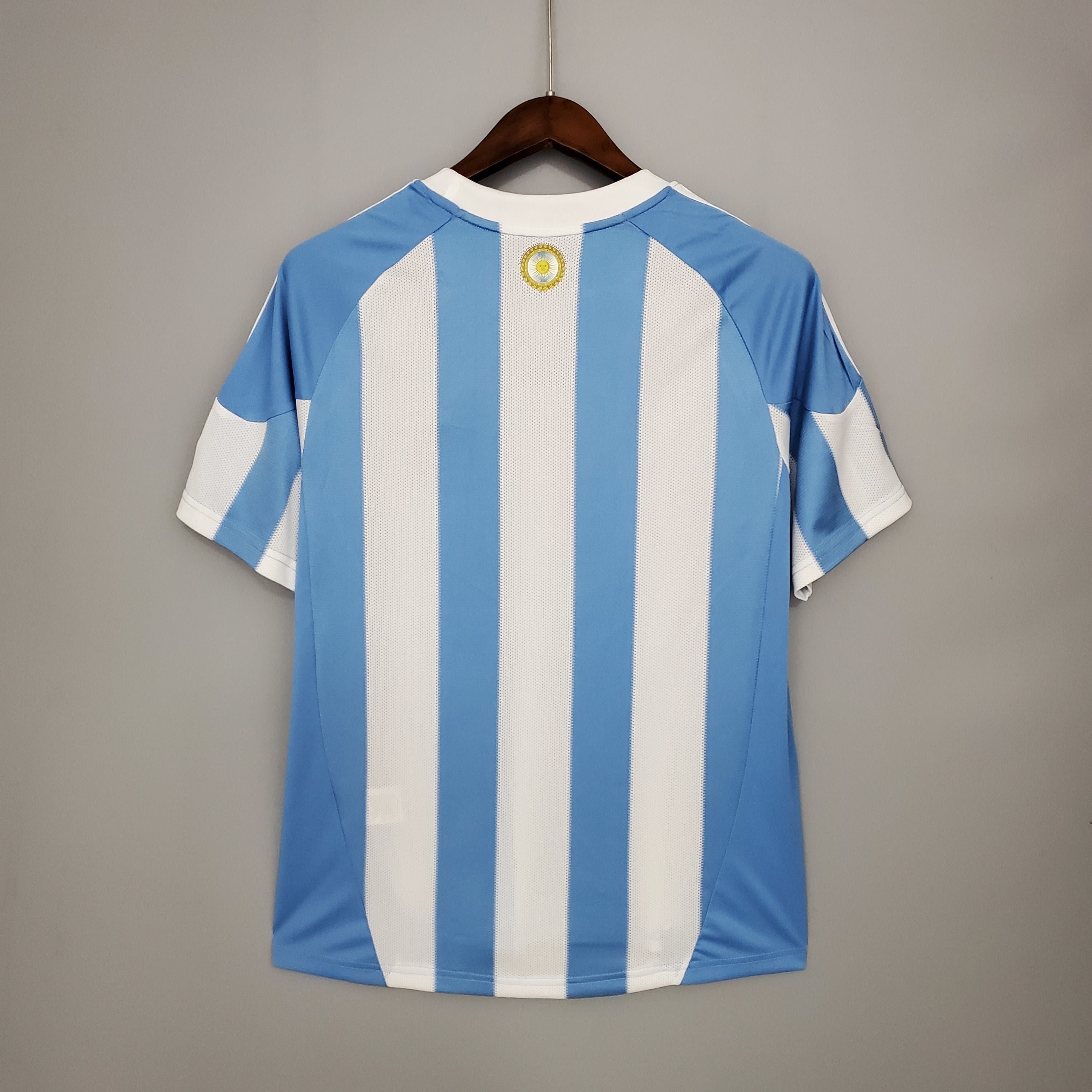 2000s Argentina Retro Football Shirt | Sky Blue White Home