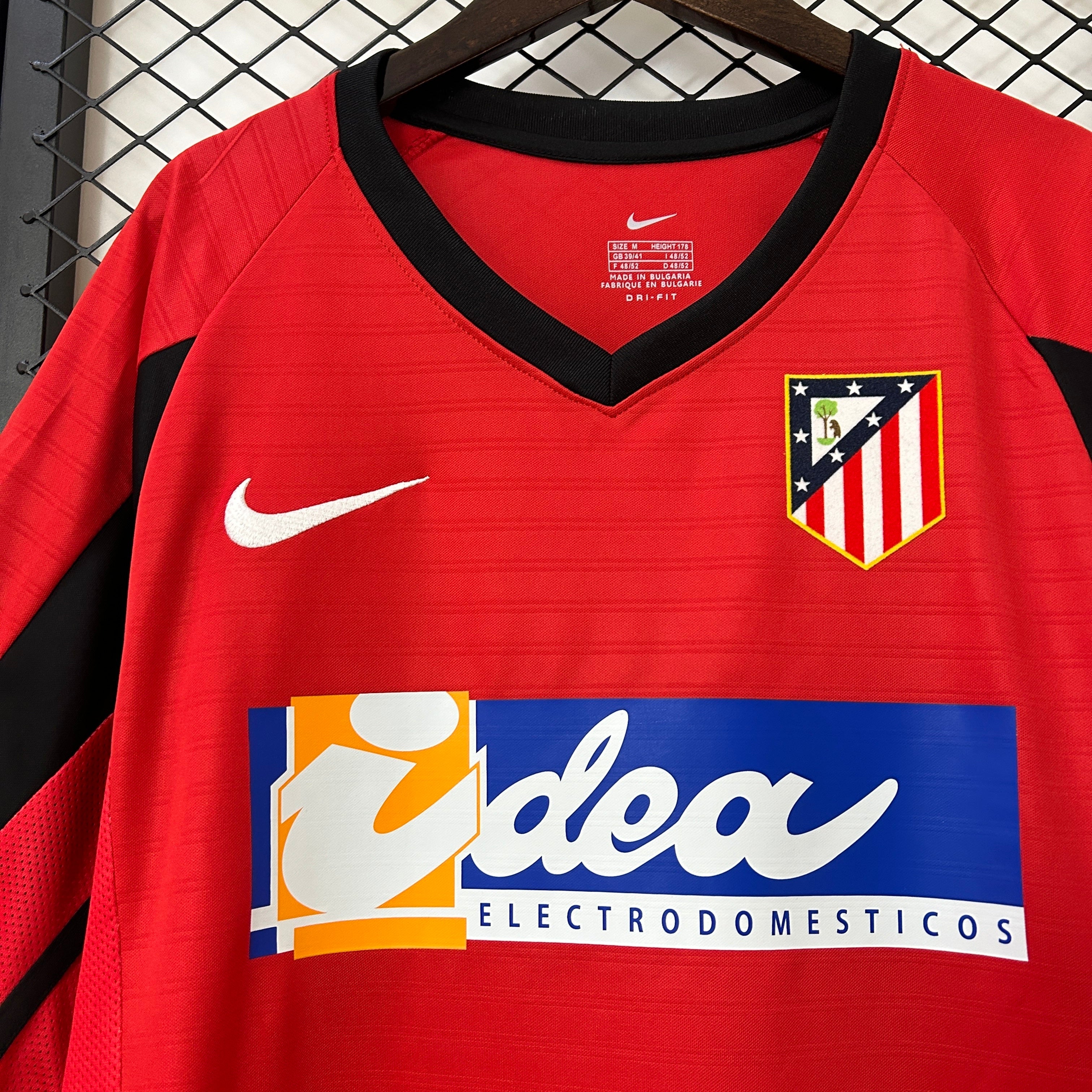 2000s Atletico Madrid Retro Football Shirt | Red Black Home