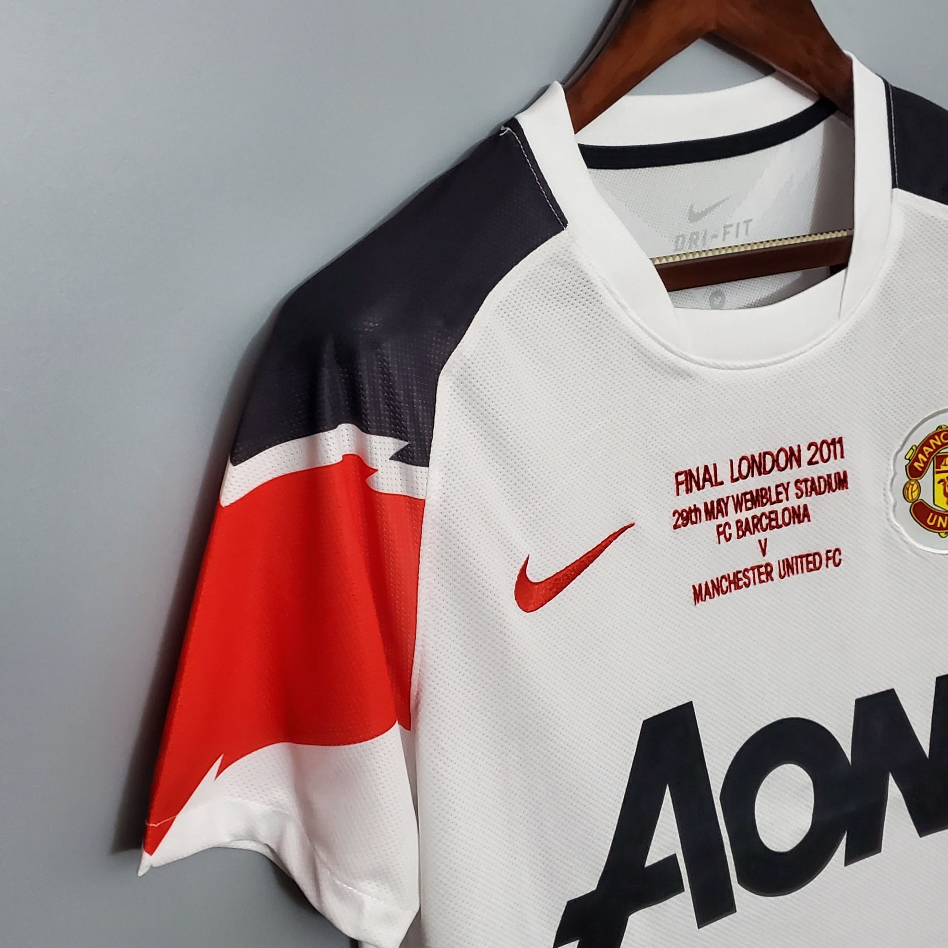 2010s Manchester United Retro Football Shirt | White Red Home
