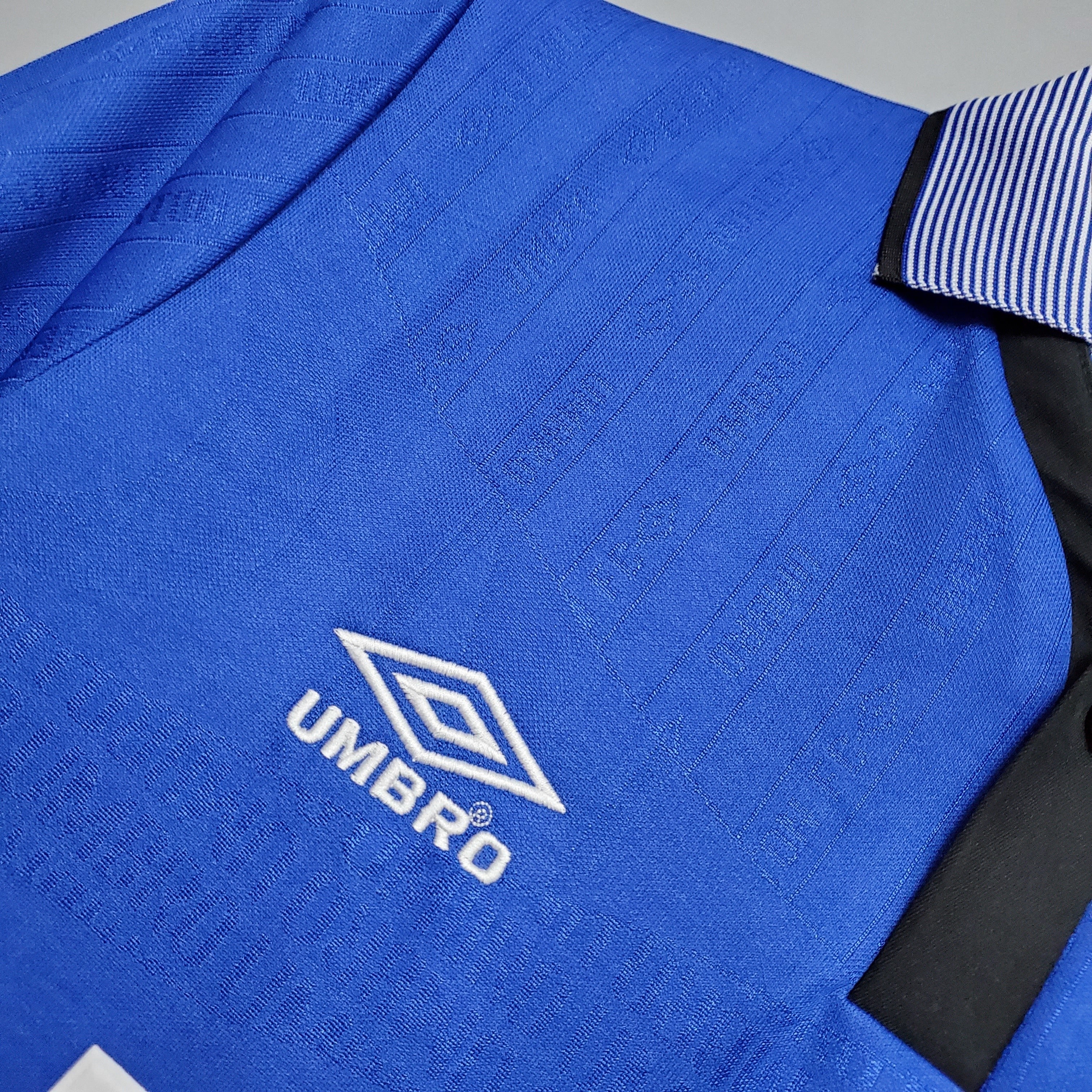 1990s Everton Retro Football Shirt | Blue Black Home
