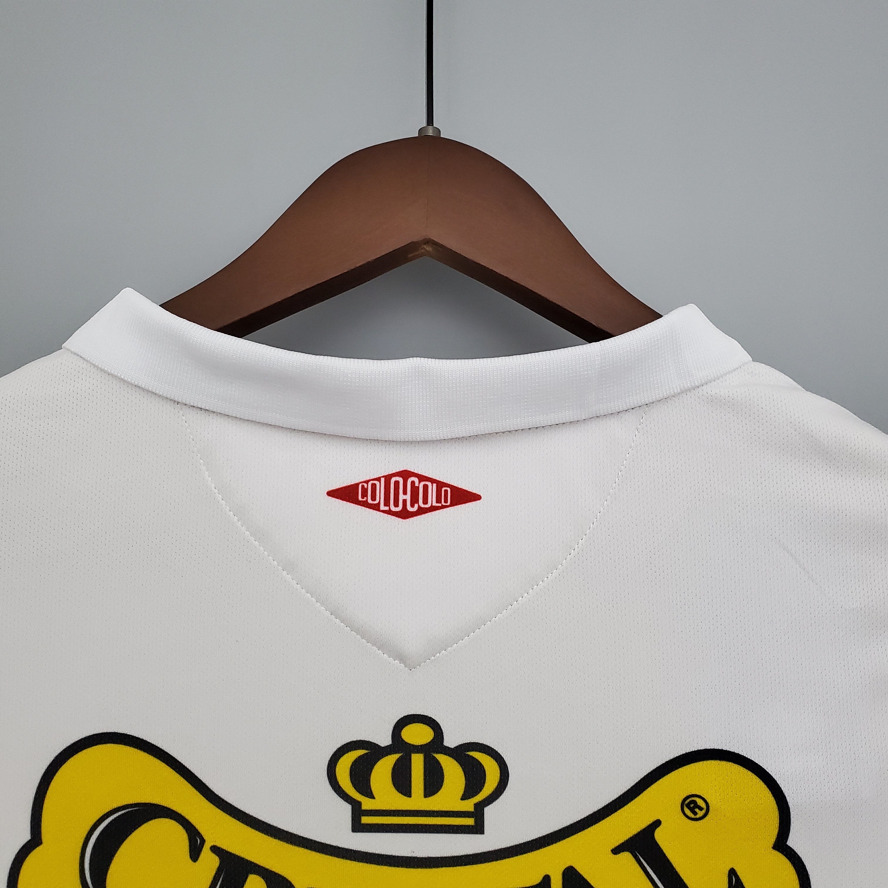 2000s Colo Colo Retro Football Shirt | White Black Home
