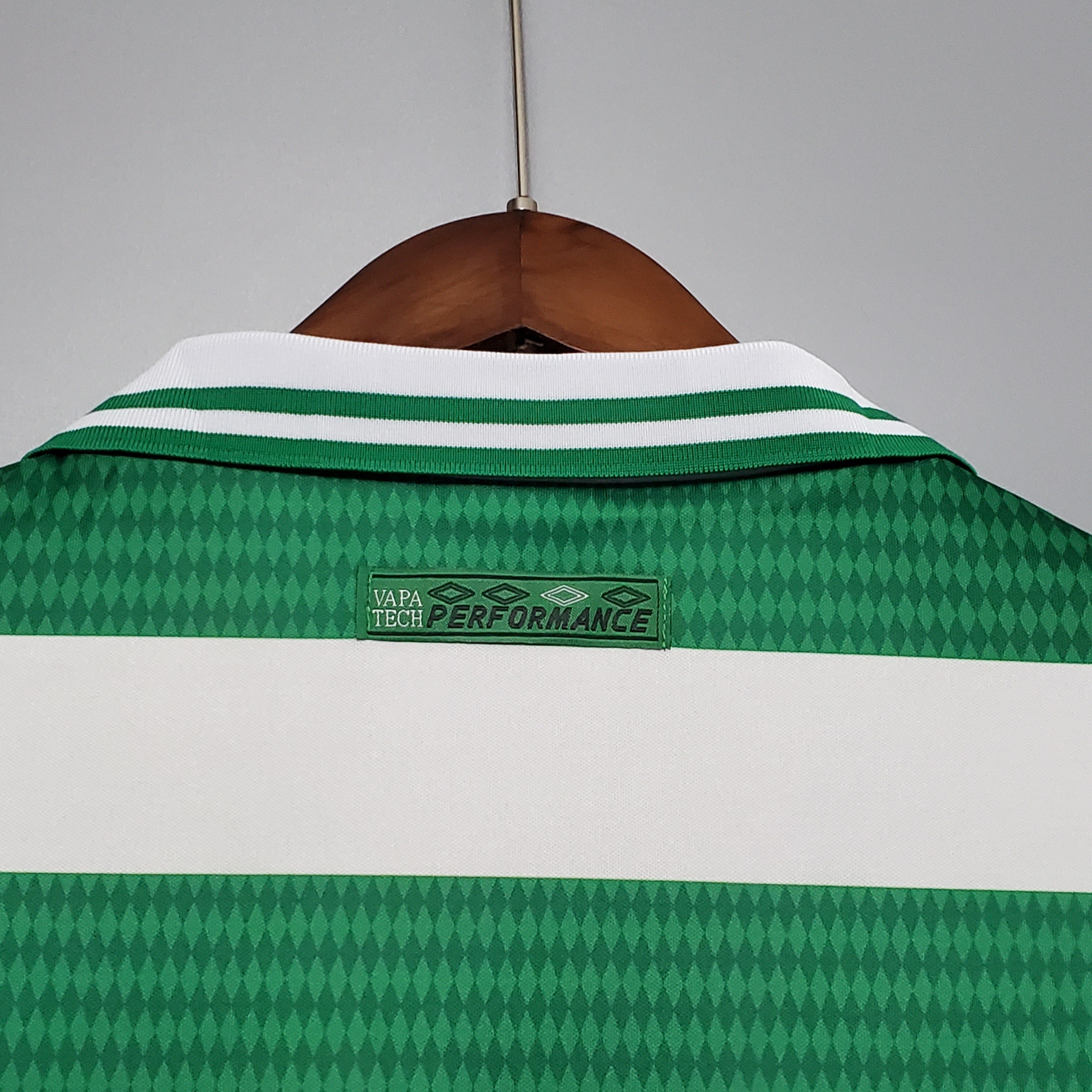 1980s Celtic Retro Football Shirt | Green White Home