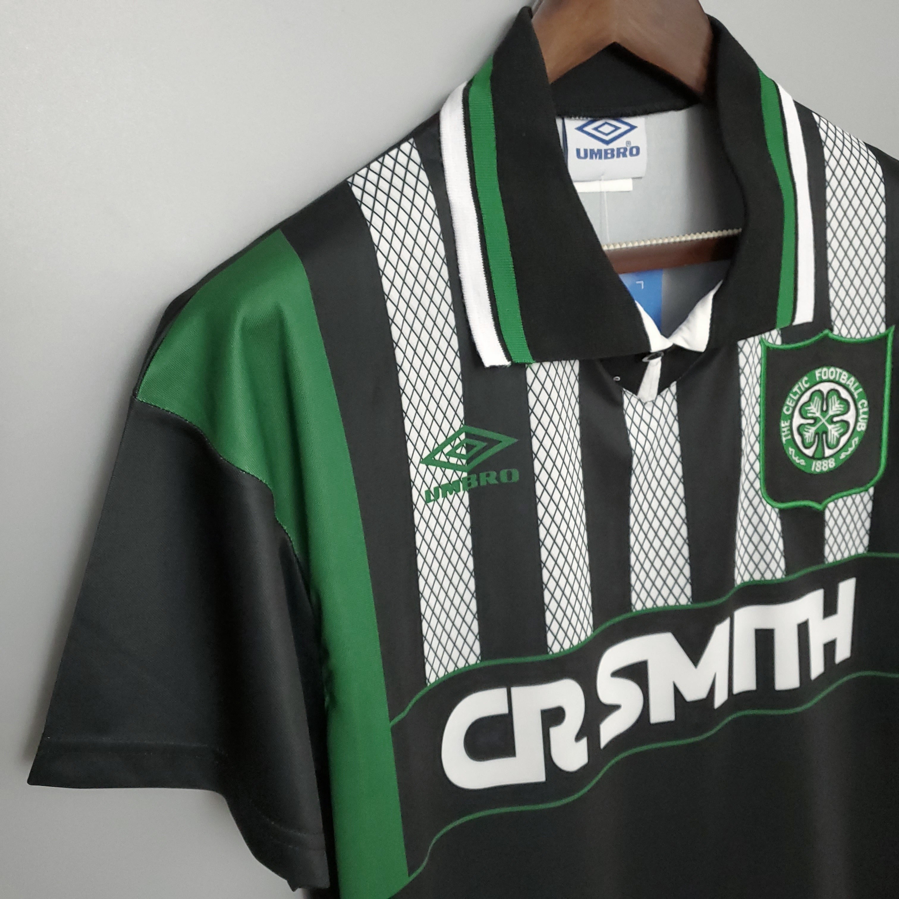 1990s Celtic Retro Football Shirt | Green Black Home