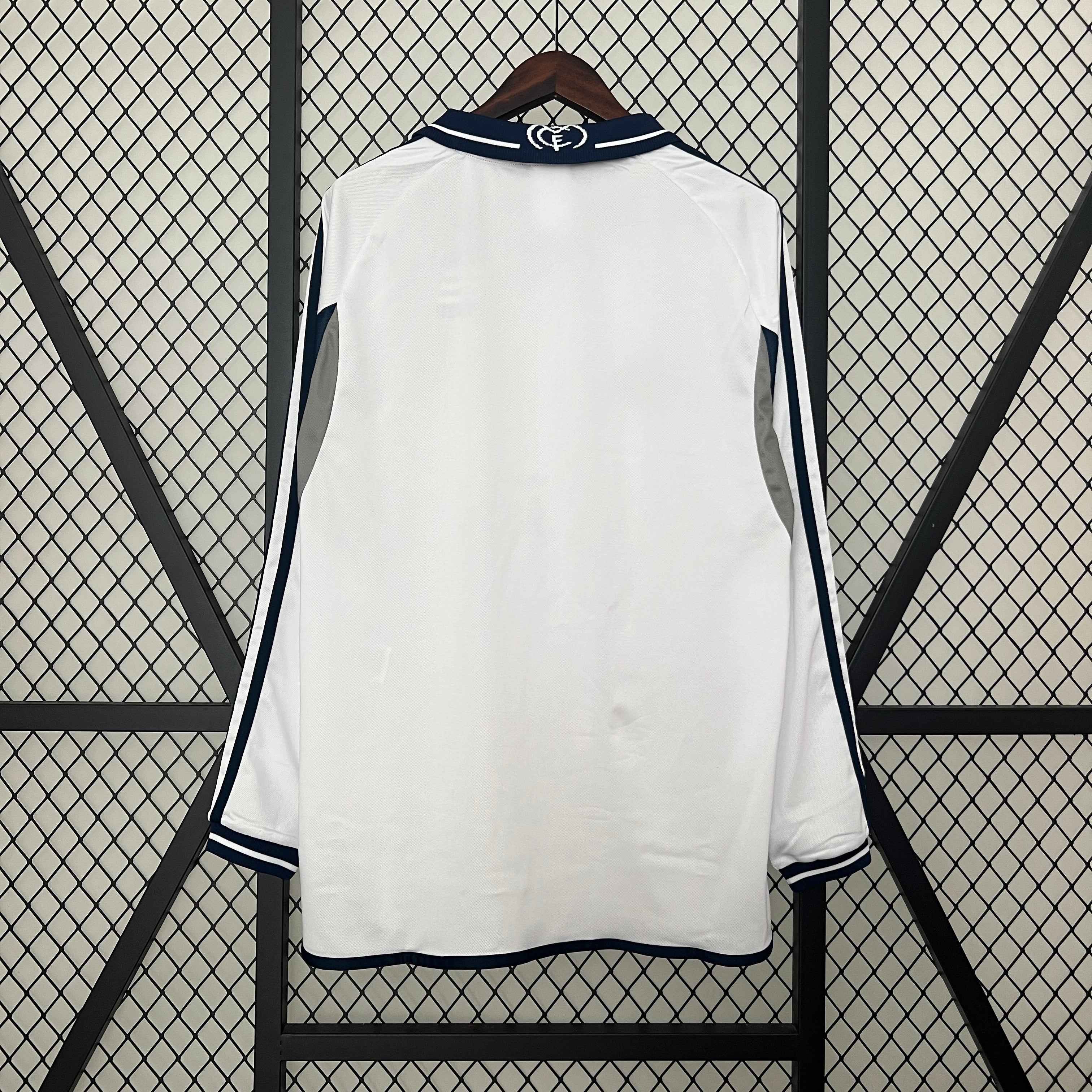 1990s Real Madrid Retro Football Shirt | White Navy Home