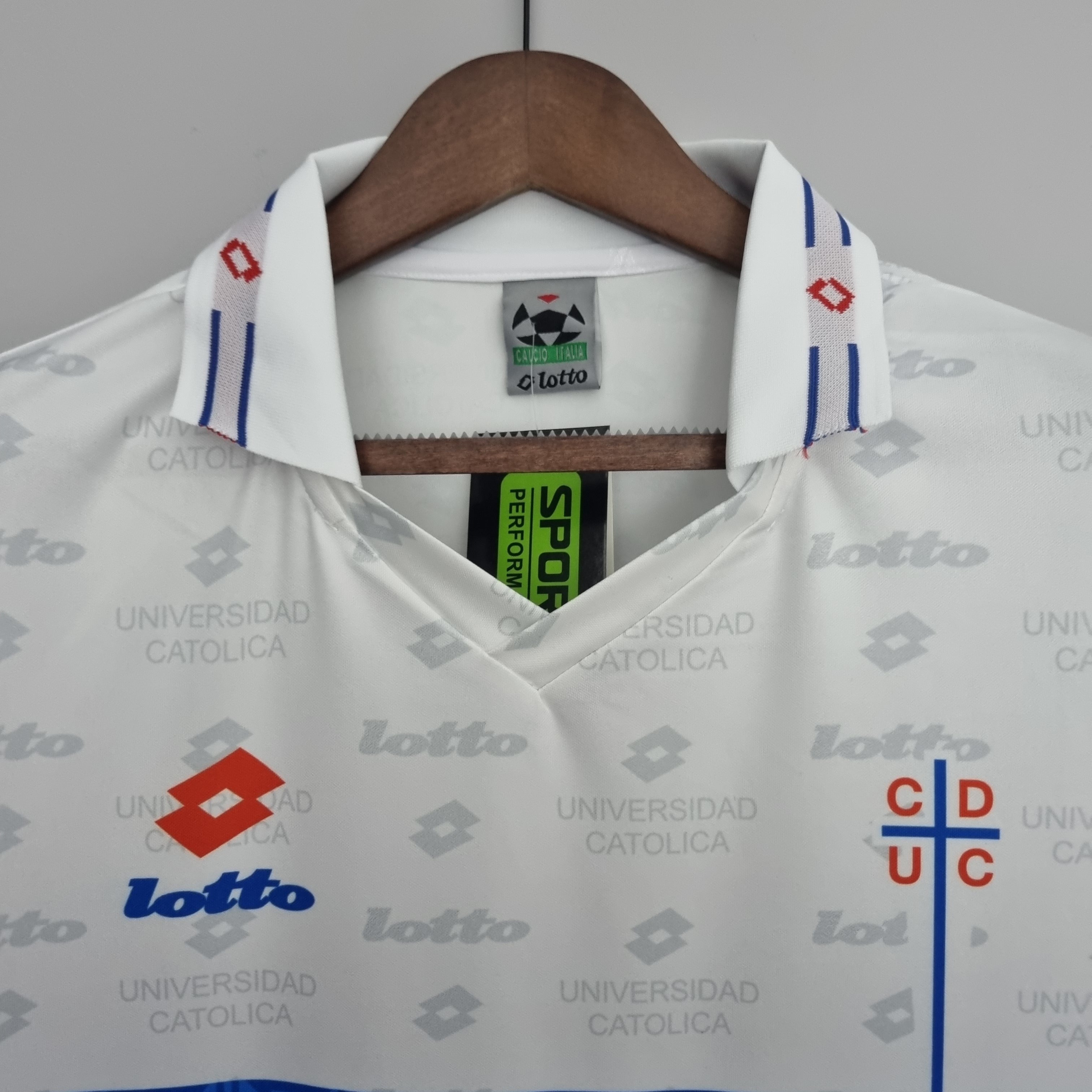 1990s Universidad Catolica Retro Football Shirt | White Blue Home
