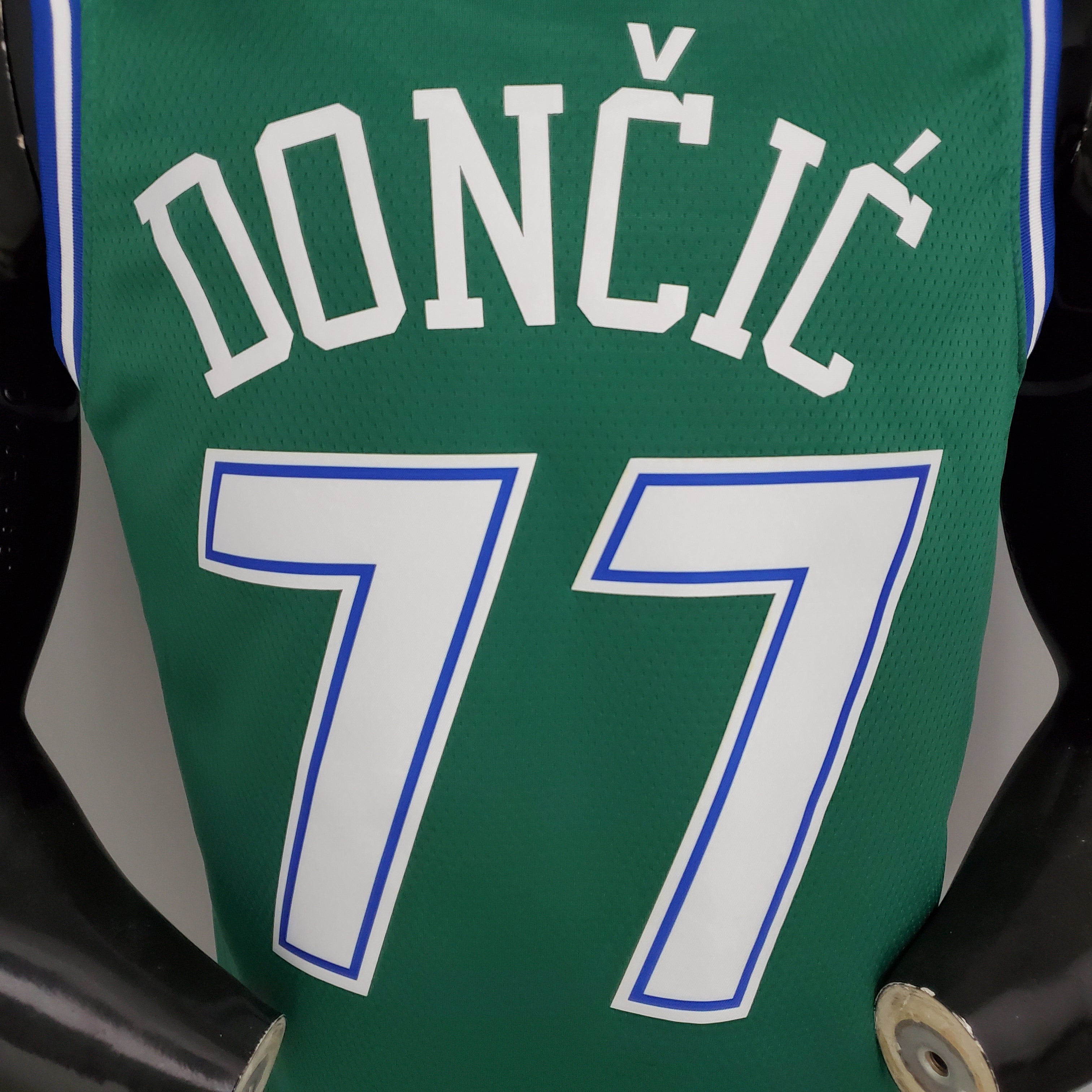 2020 Dallas Dončić #77 Retro Basketball Jersey
