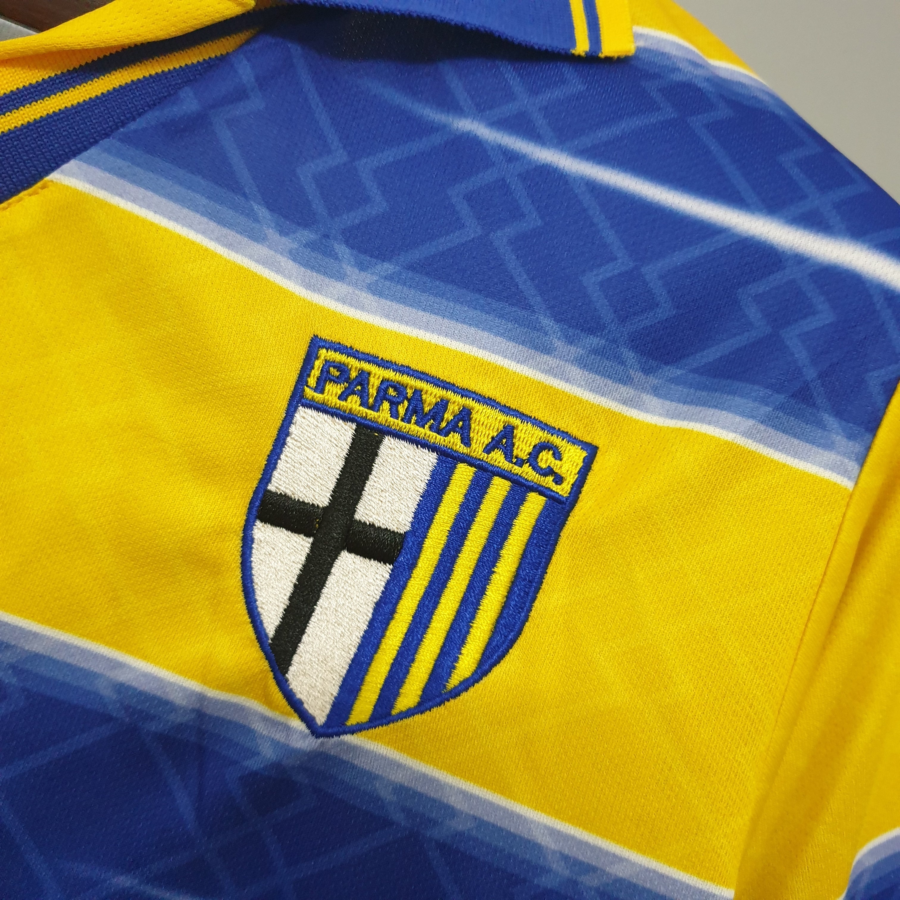 1990s Parma Retro Football Shirt | Yellow Blue Home