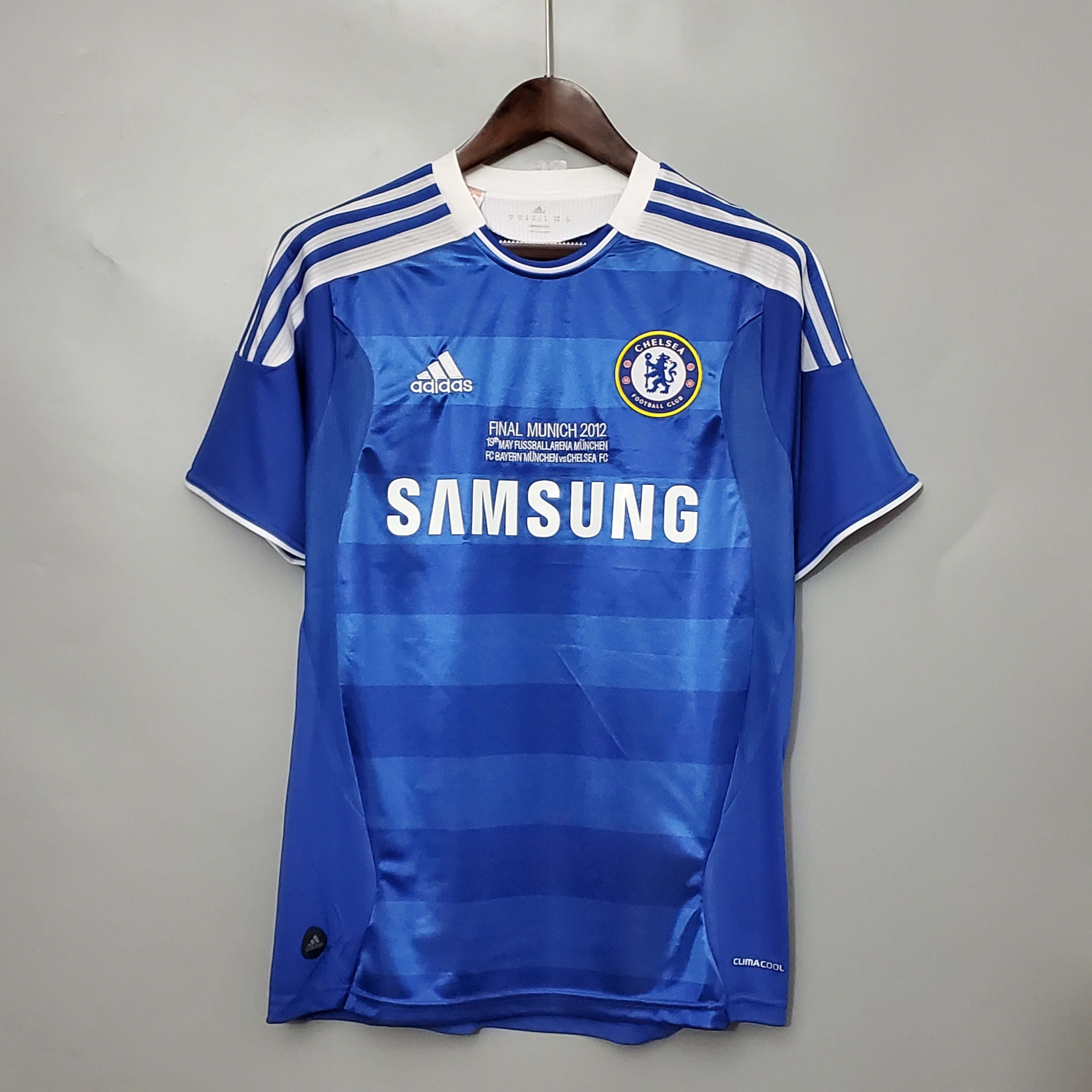 2010s Chelsea Retro Football Shirt | Blue White Home