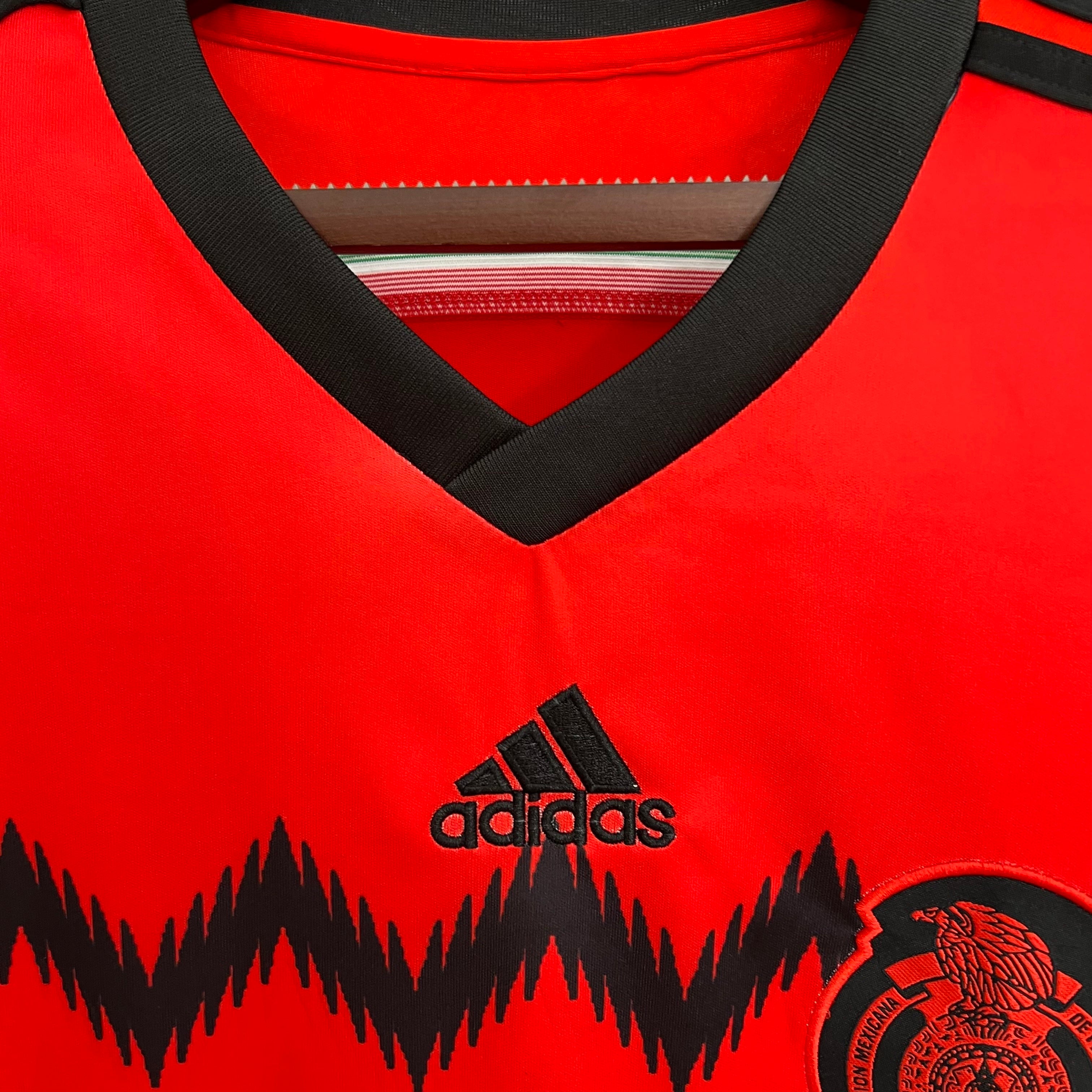 1990s Mexico Retro Football Shirt | Red Black Home