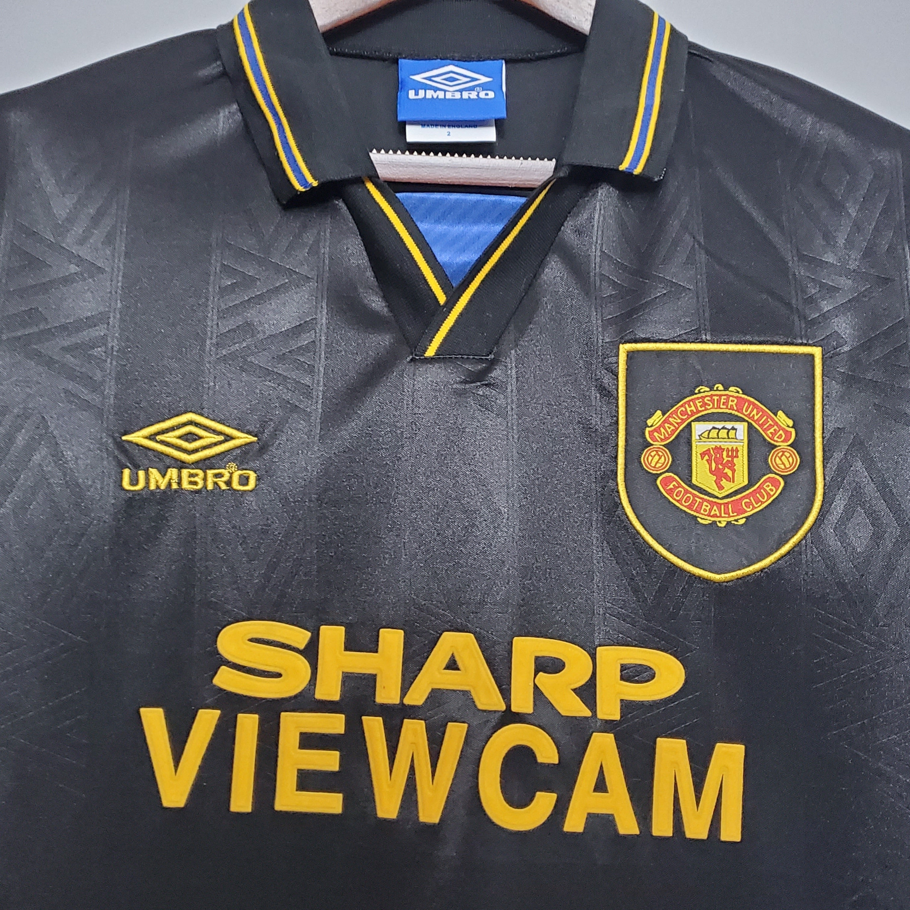 1990s Manchester United Retro Football Shirt | Black Yellow Home