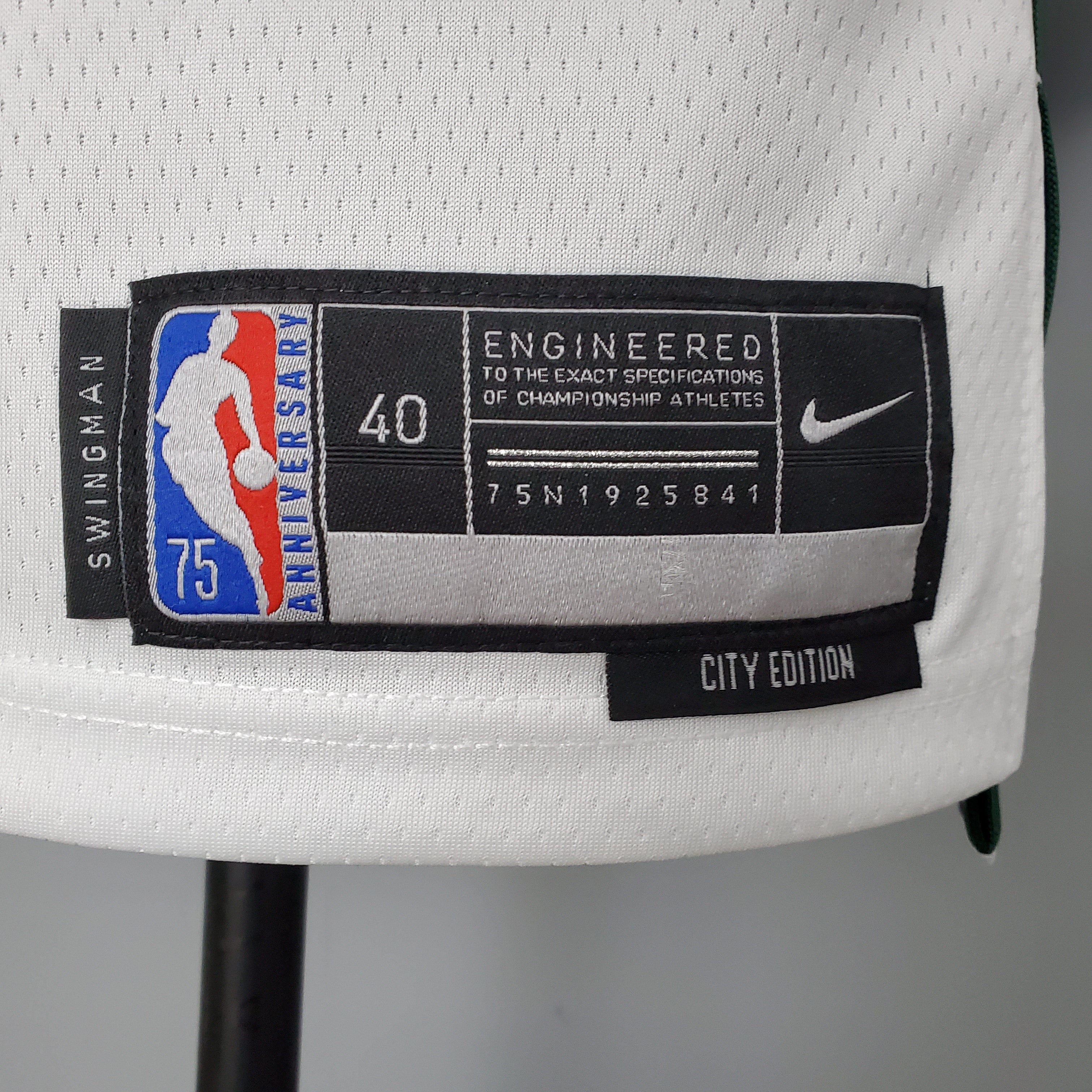 2023 Milwaukee Bucks Middleton #22 Swingman Edition Jersey