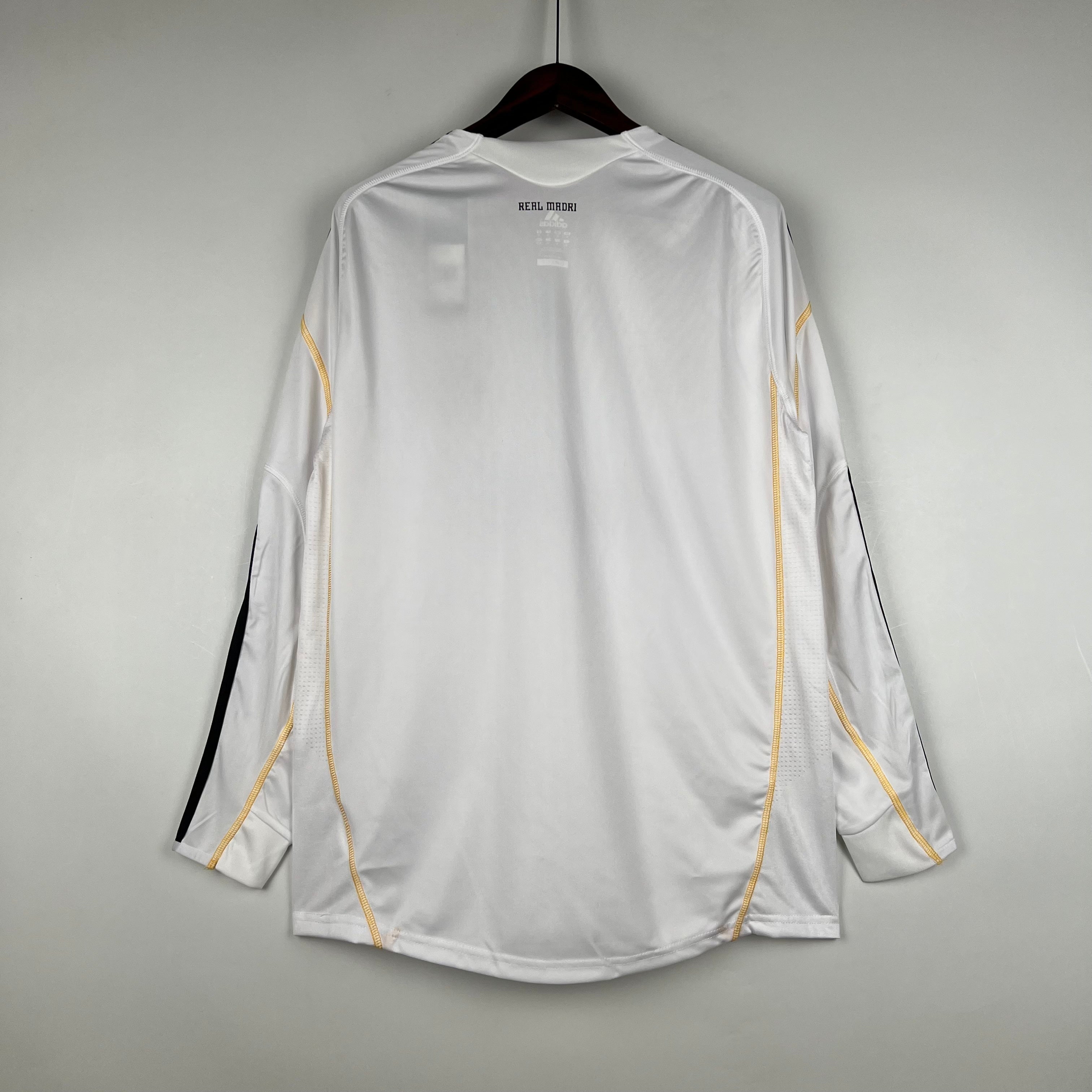 2000s Real Madrid Retro Football Shirt | White Black Home