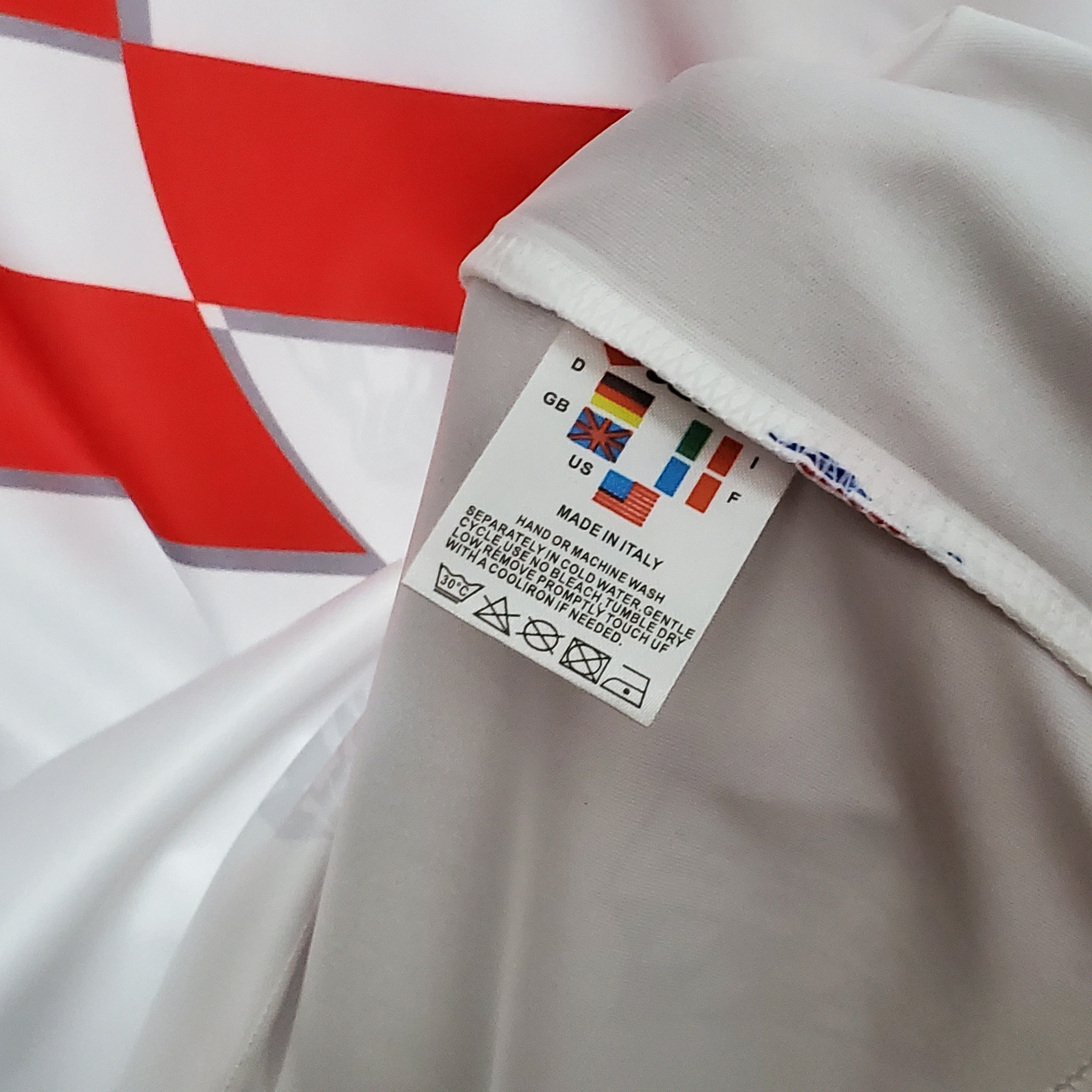 1990s Croatia Retro Football Shirt | White Red Home