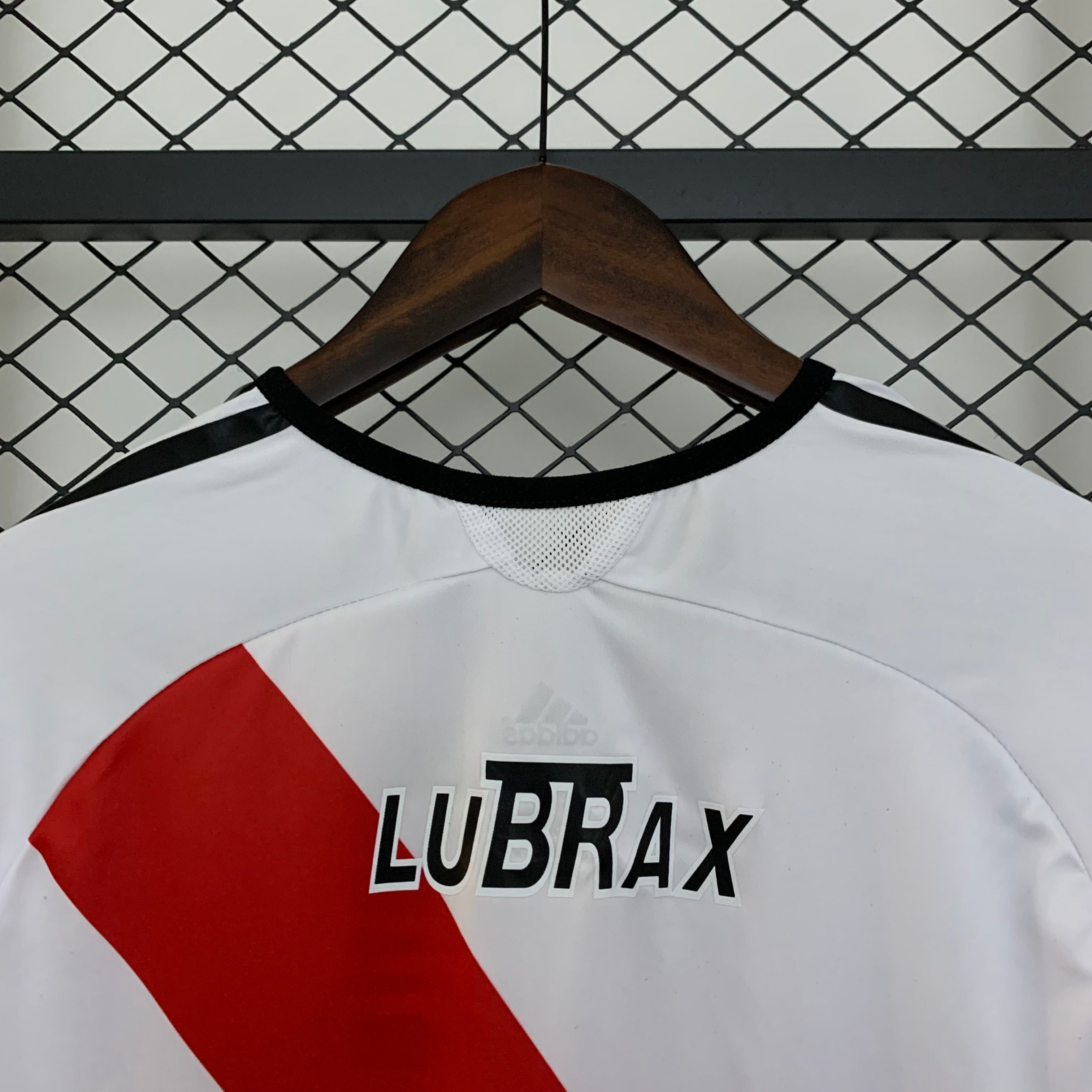 2000s River Plate Retro Football Shirt | White Red Home