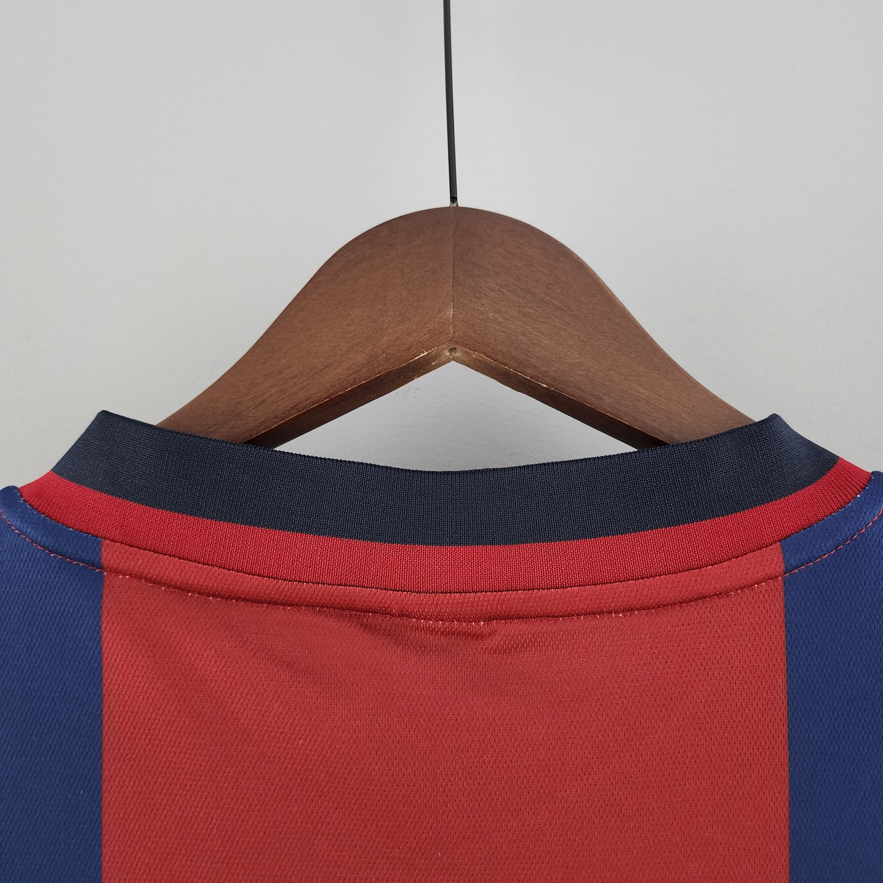 2000s Barcelona Retro Football Shirt | Red Blue Home