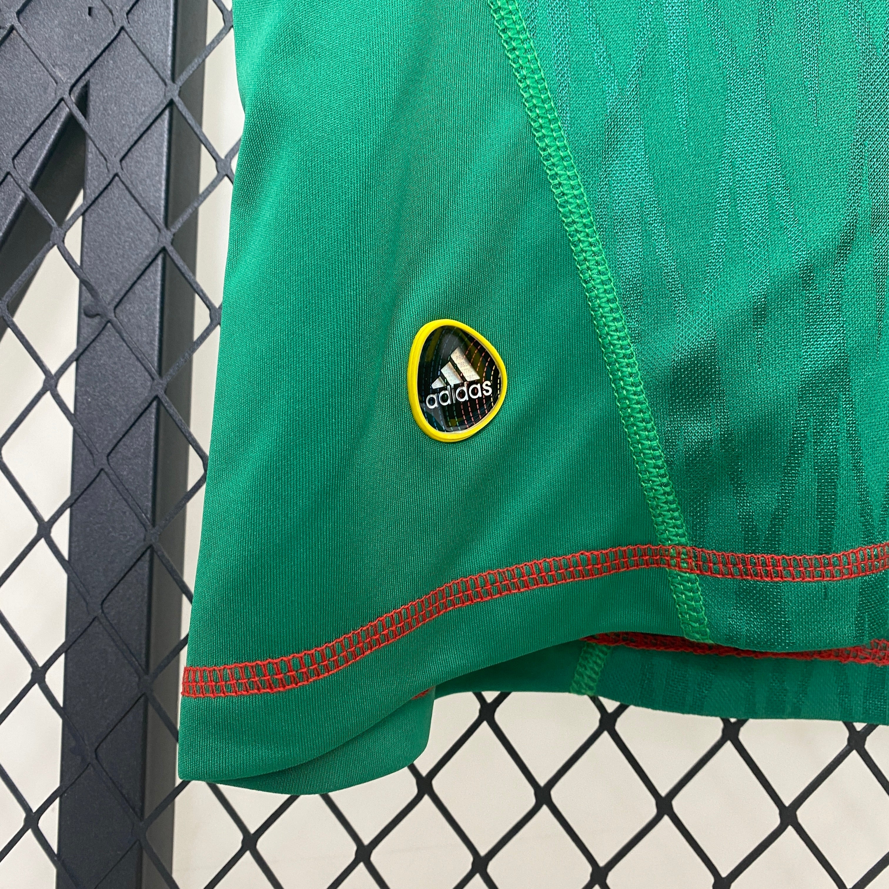 2000s Mexico Retro Football Shirt | Green Red Home