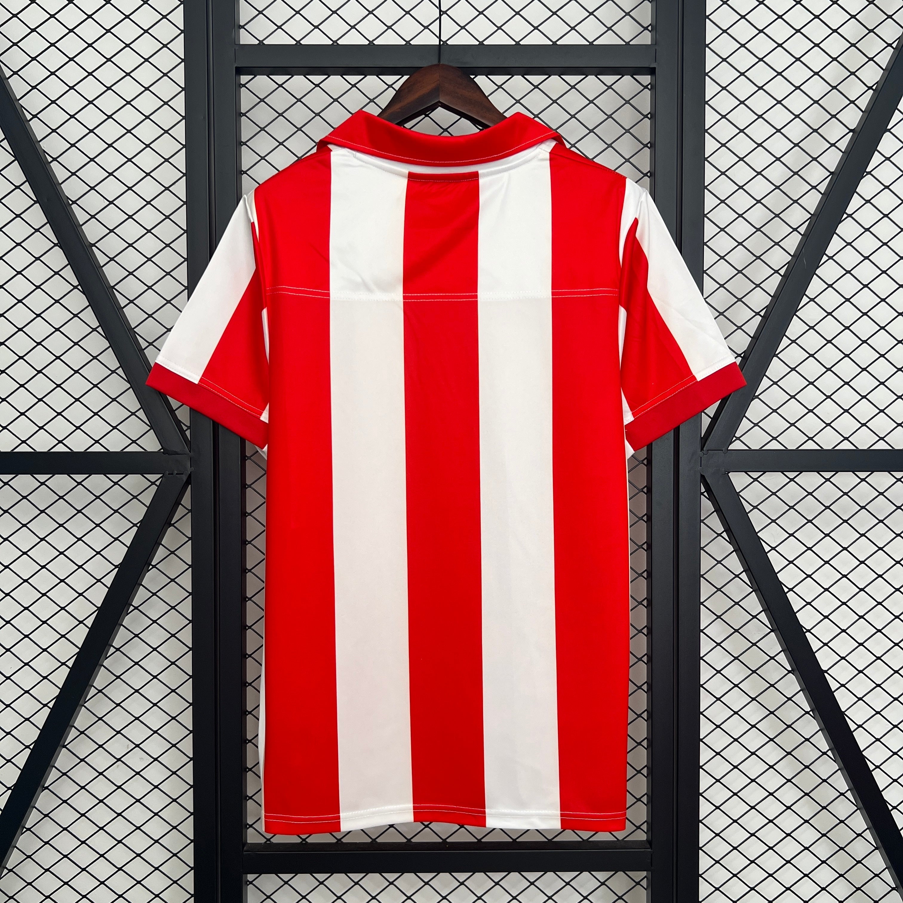 1970s Atletico Madrid Retro Football Shirt | Red White Home