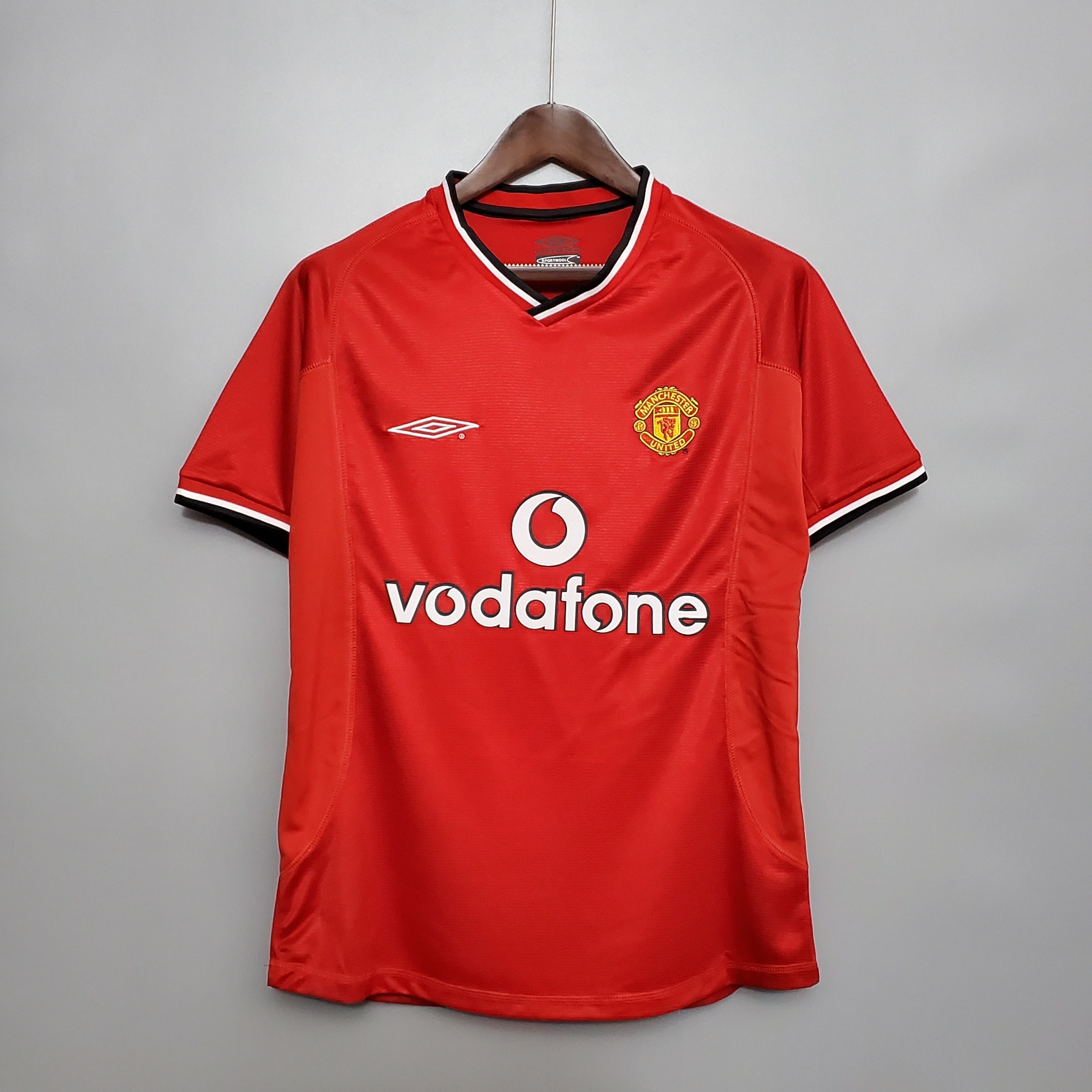 2000s Manchester United Retro Football Shirt | Red Black Home
