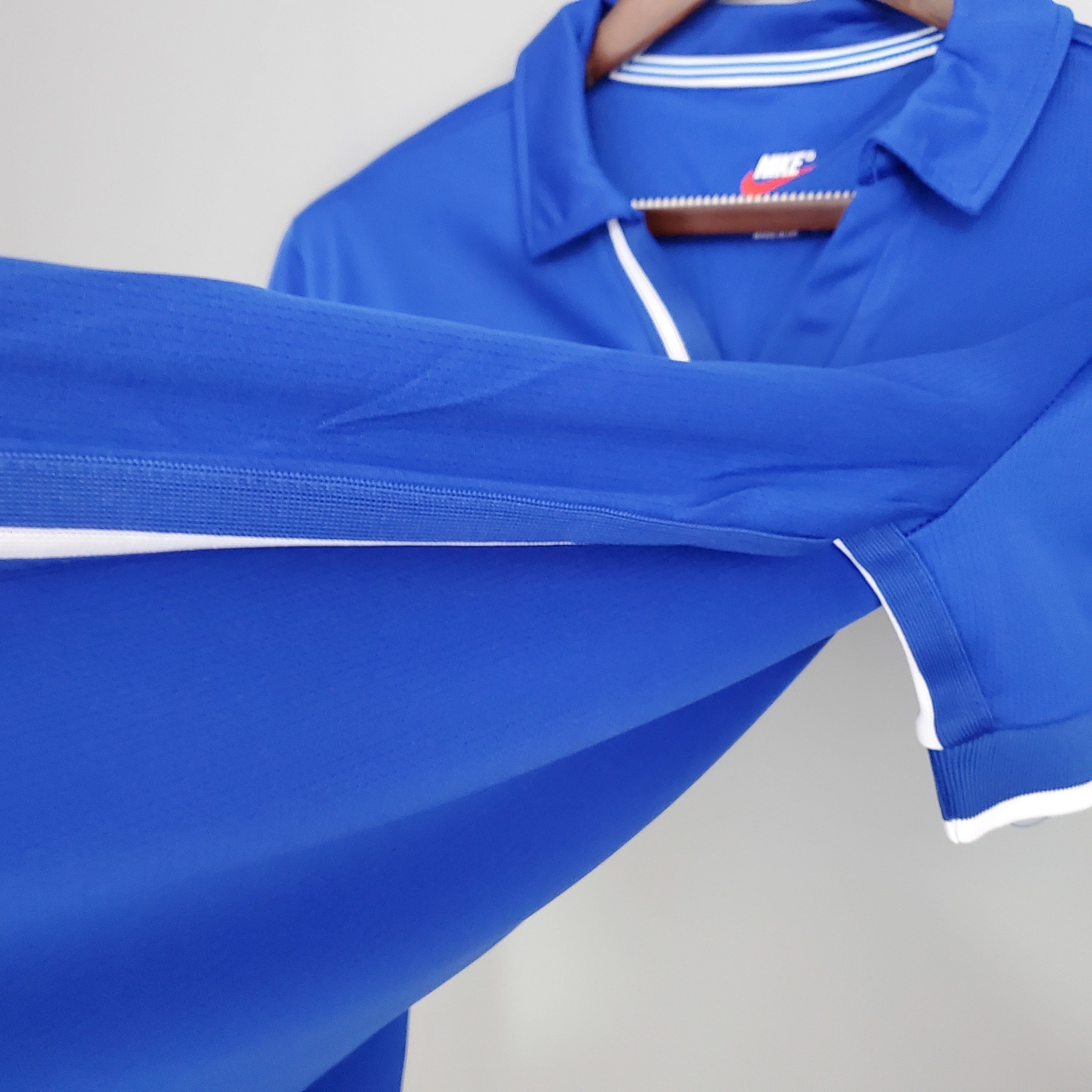 1990s Nike Retro Football Shirt | Blue White Home