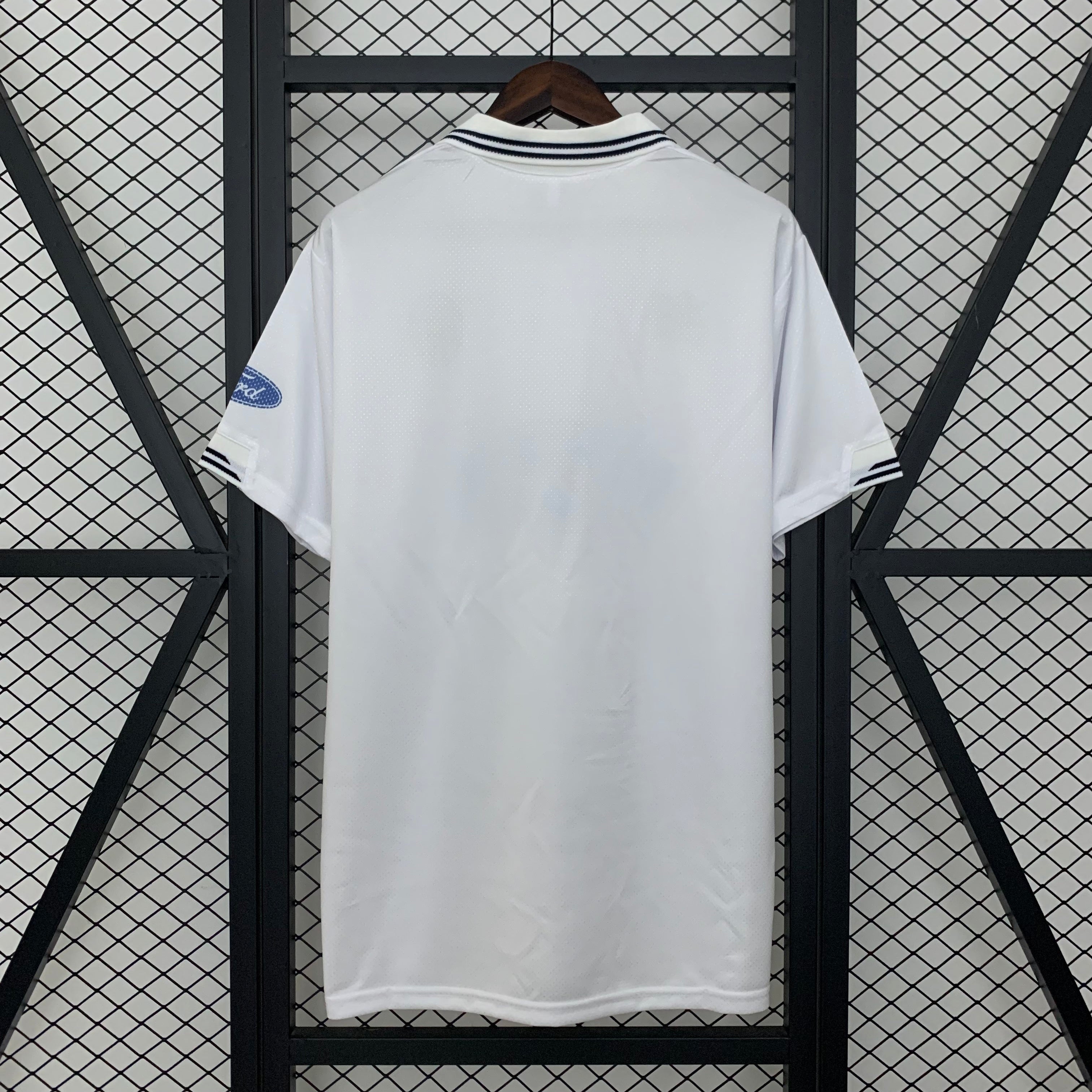 1990s Valencia Retro Football Shirt | White Black Home