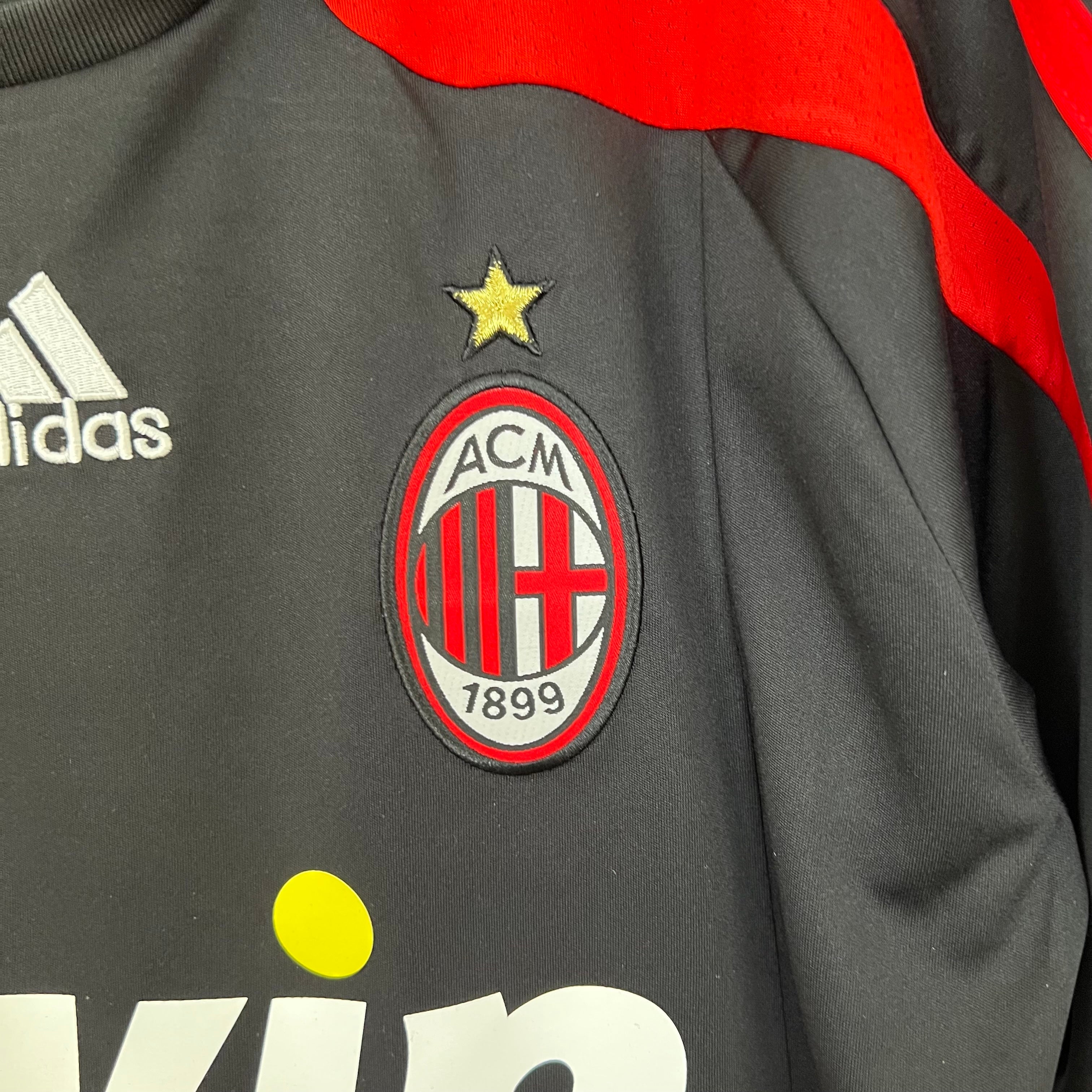 2000s AC Milan Retro Football Shirt | Black Red Home