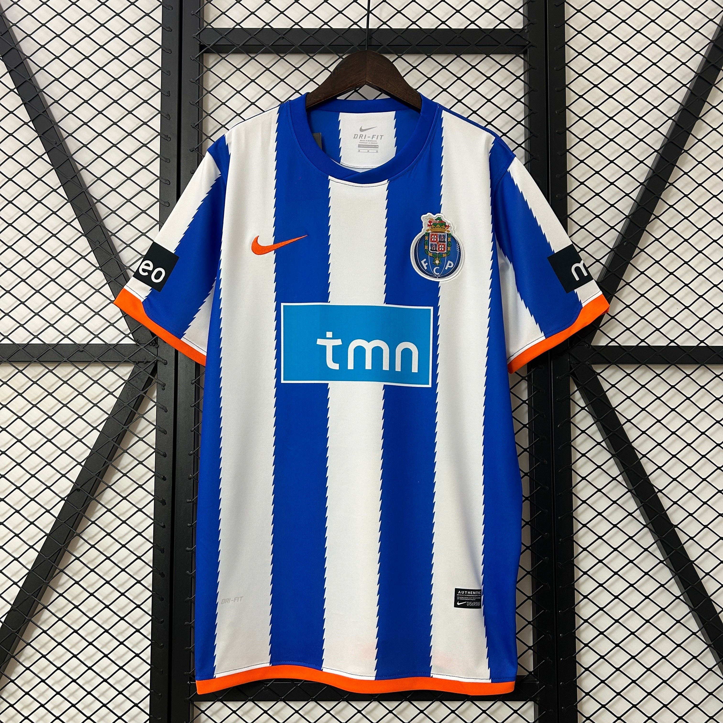 2010s FC Porto Retro Football Shirt | Blue White Home