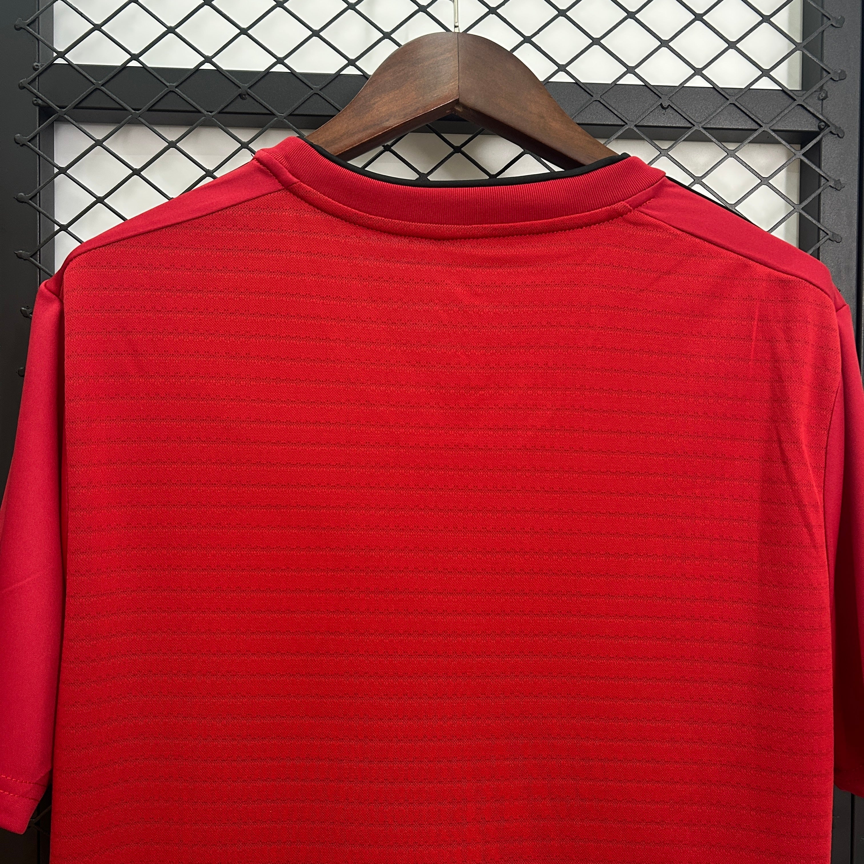 2010s Manchester United Retro Football Shirt | Red Black Home