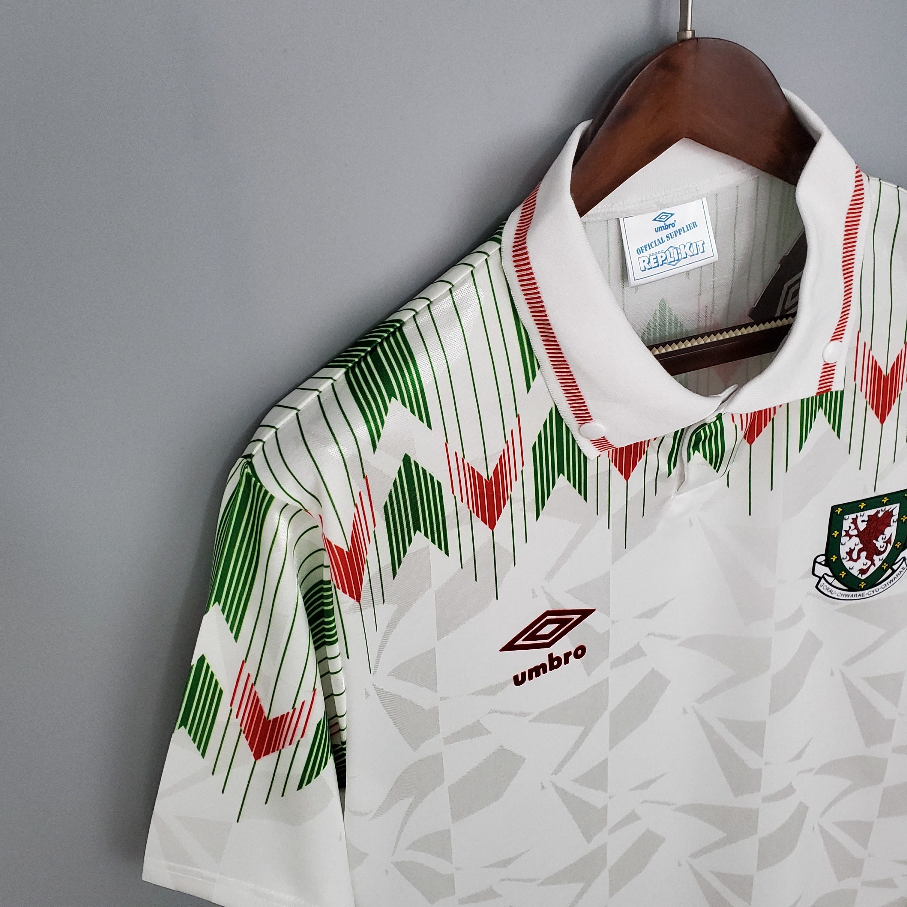 1990s Wales Retro Football Shirt | White Green Away
