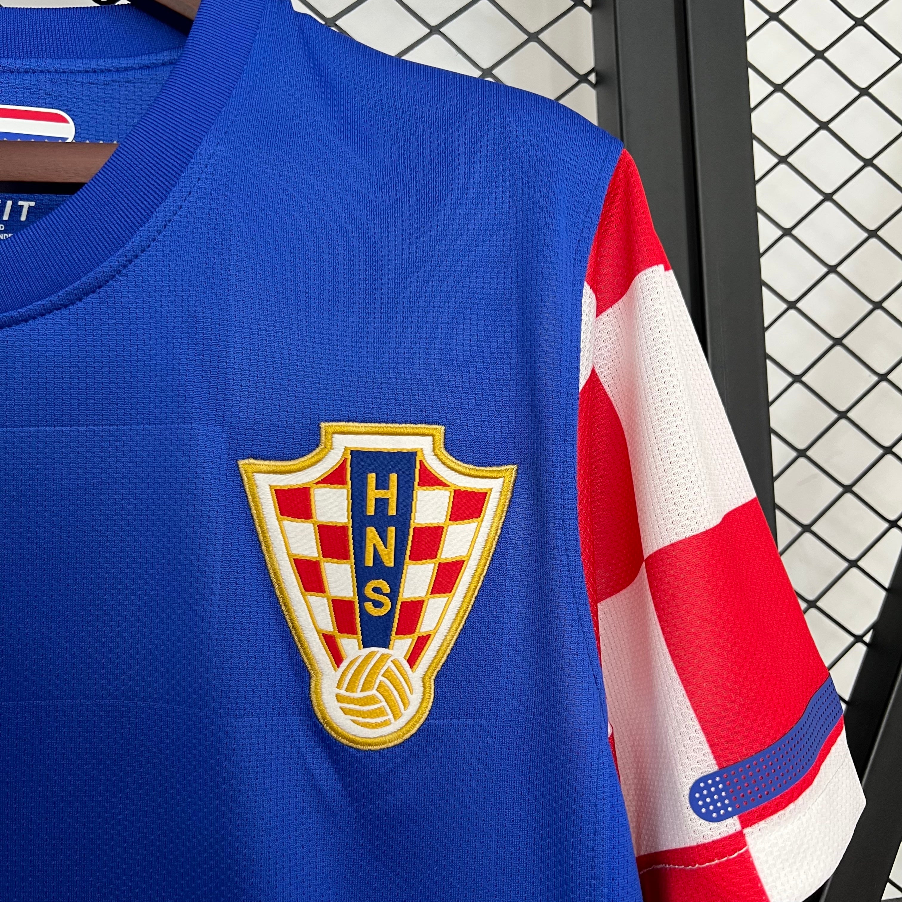 2010s Croatia Retro Football Shirt | Blue Red Home