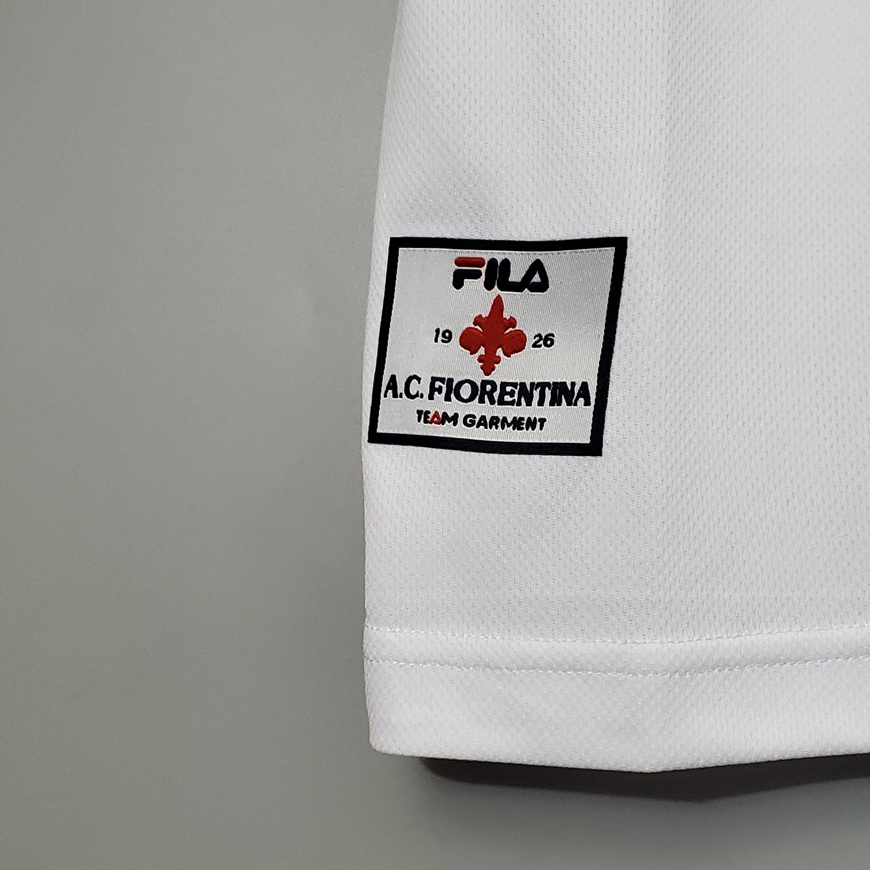 1990s Fiorentina Retro Football Shirt | White Purple Home