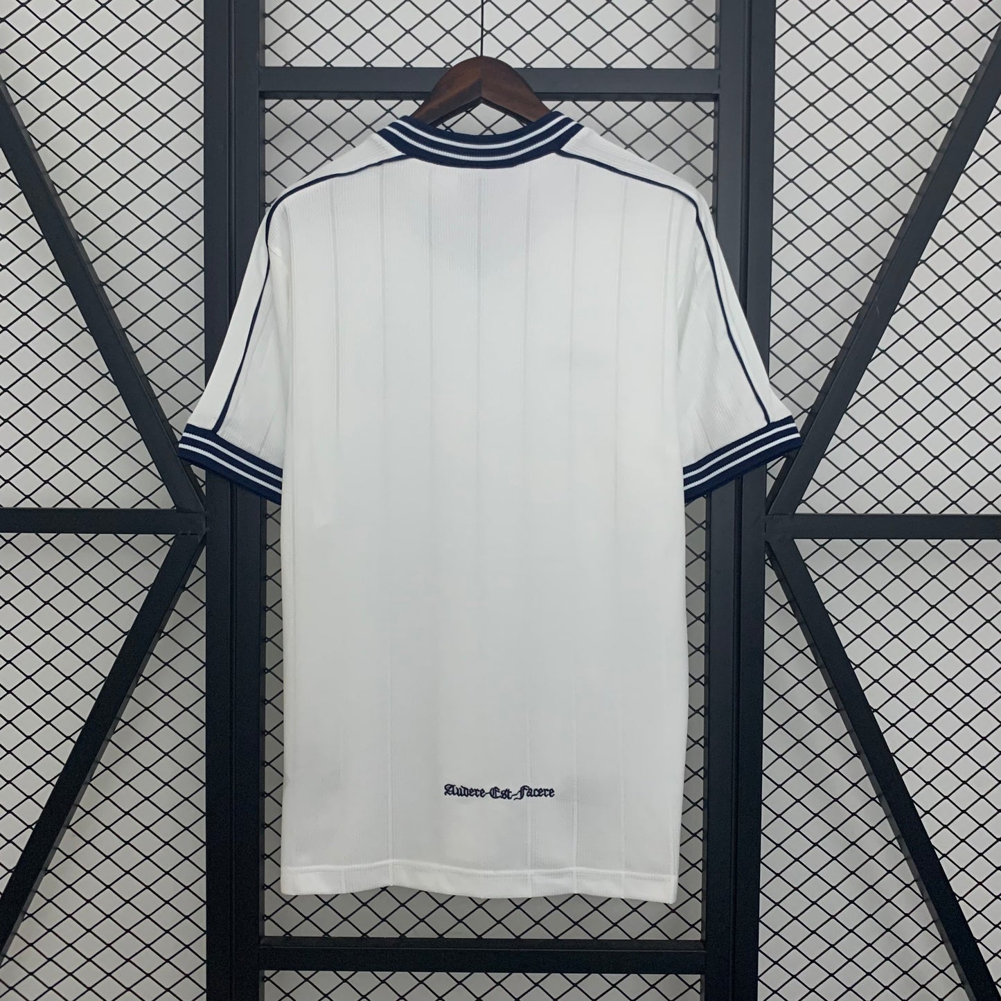 1990s Tottenham Hotspur Retro Football Shirt | White Navy Home