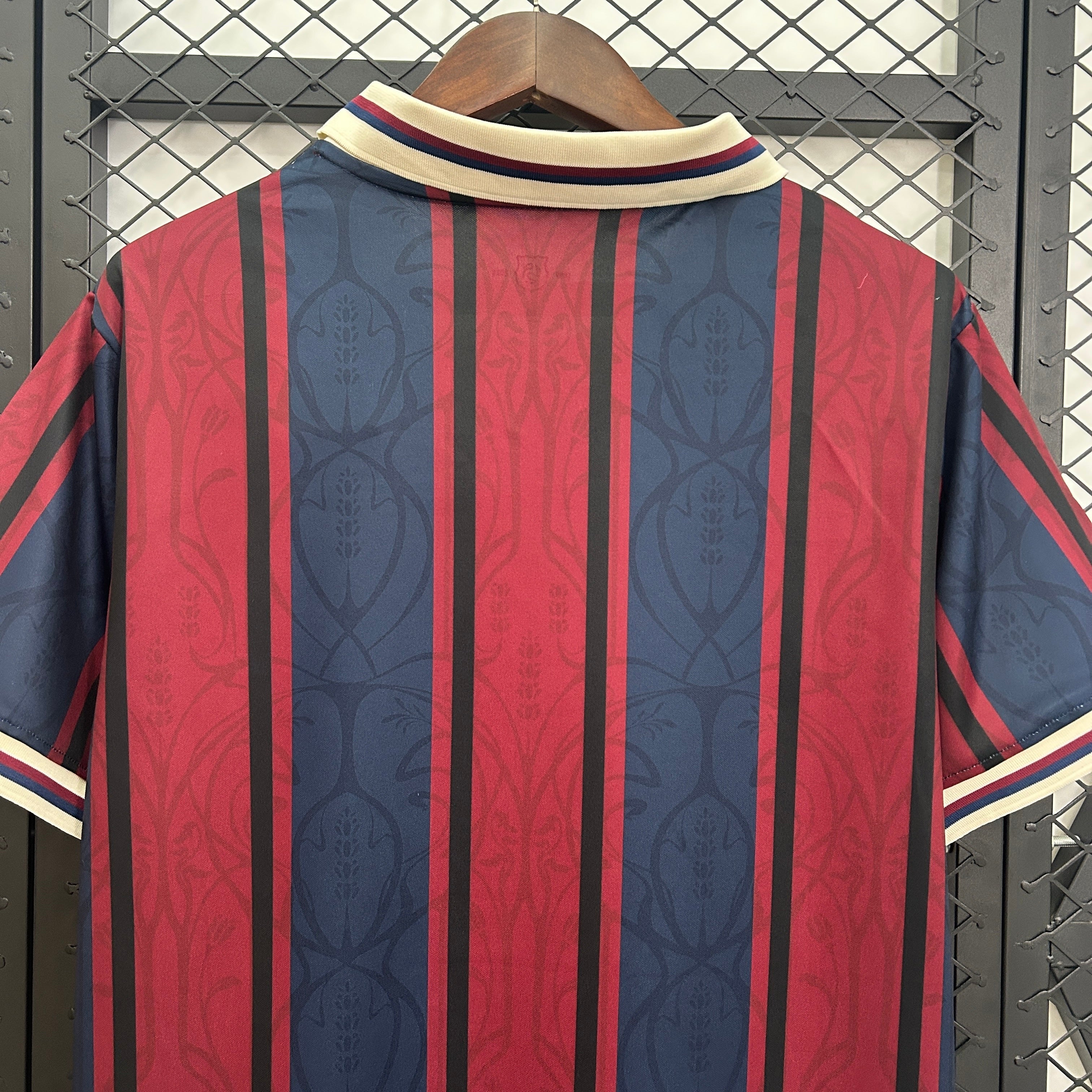 1990s Barcelona Retro Football Shirt | Burgundy Navy Third
