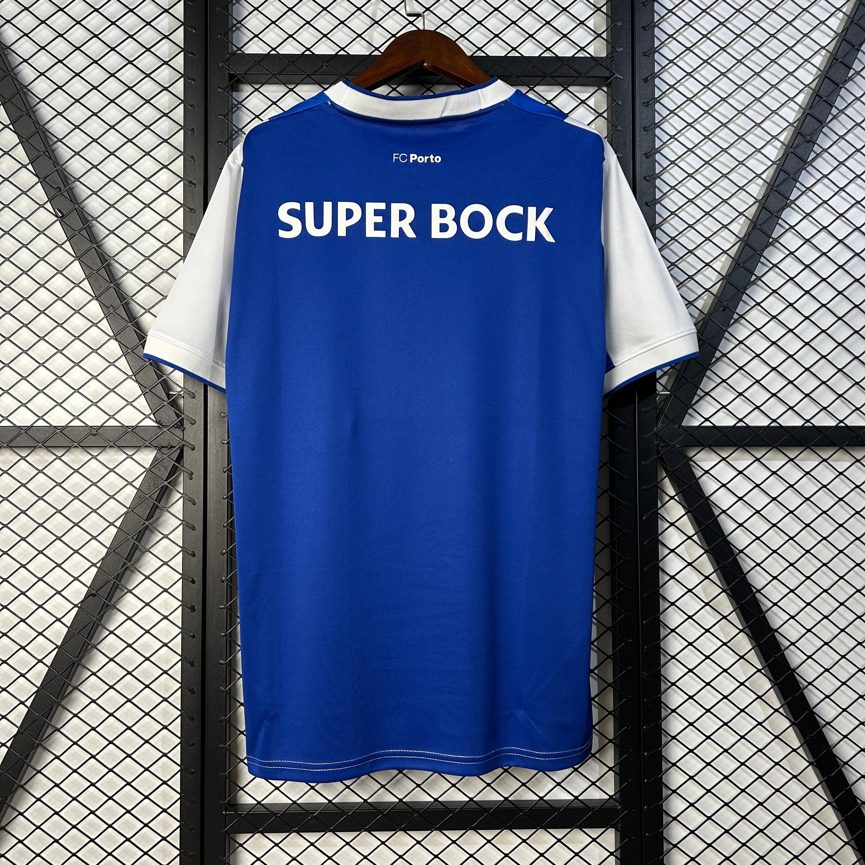 2010s FC Porto Retro Football Shirt | Blue White Home