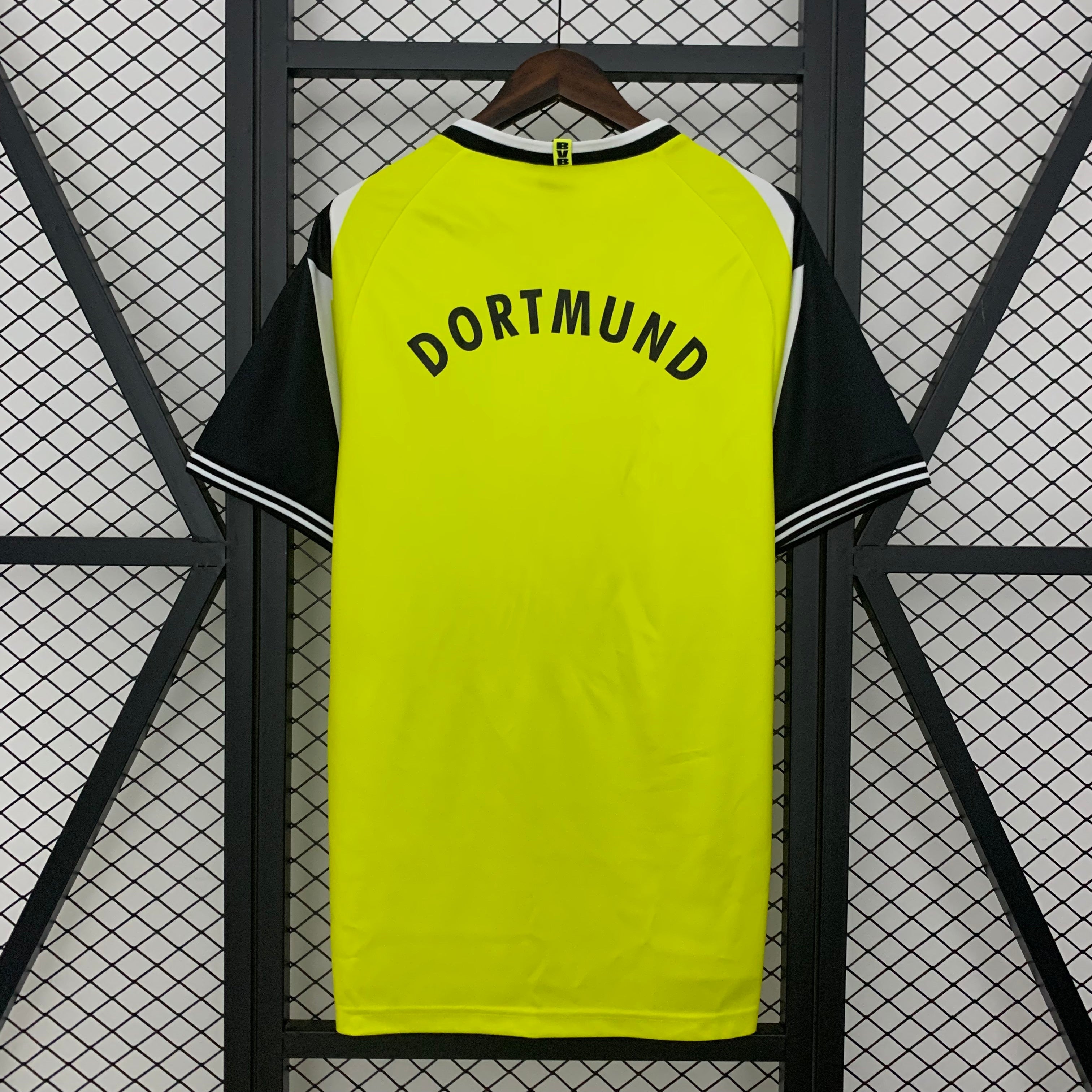 1990s Borussia Dortmund Retro Football Shirt | Yellow Black Home