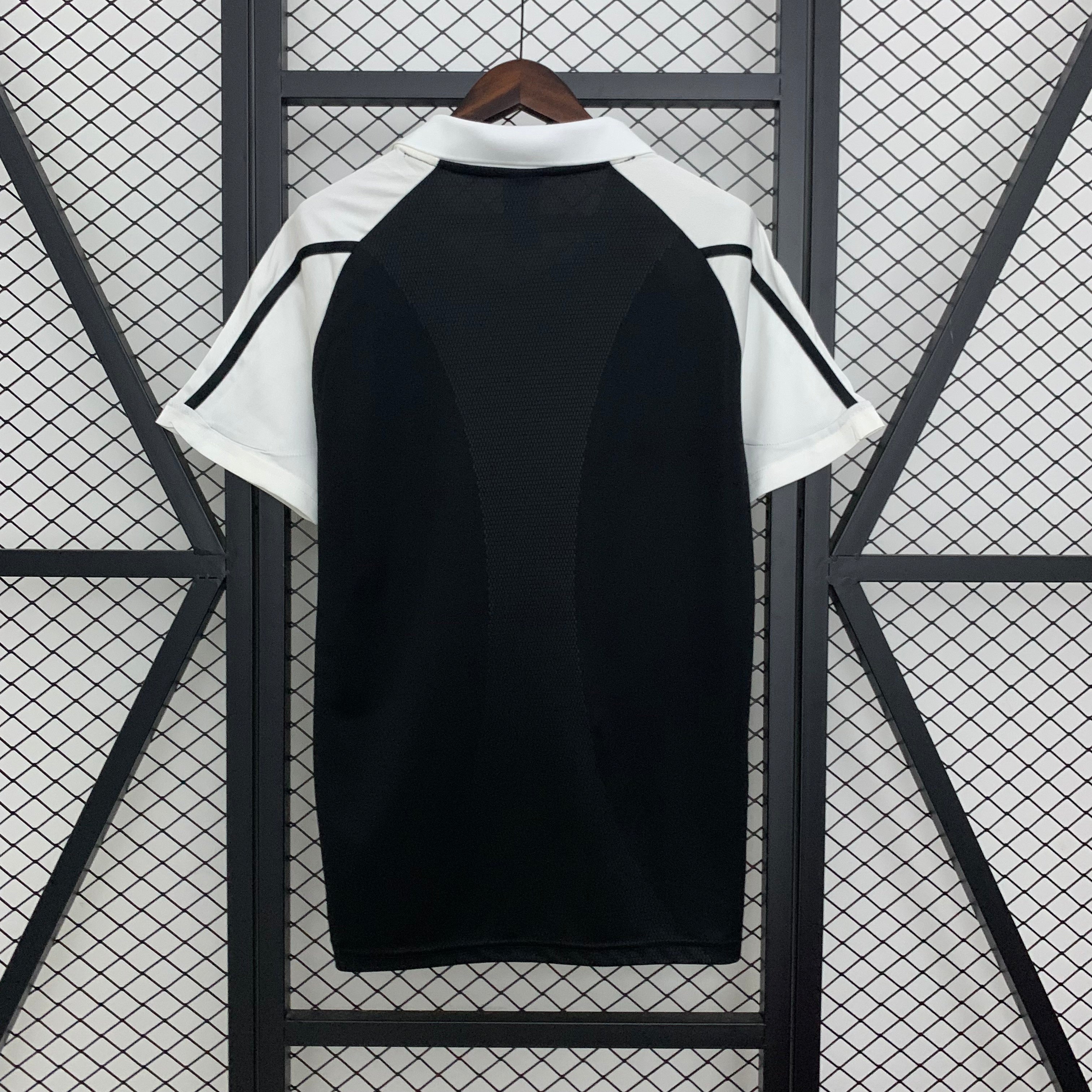 2000s Real Madrid Retro Football Shirt | Black White Home