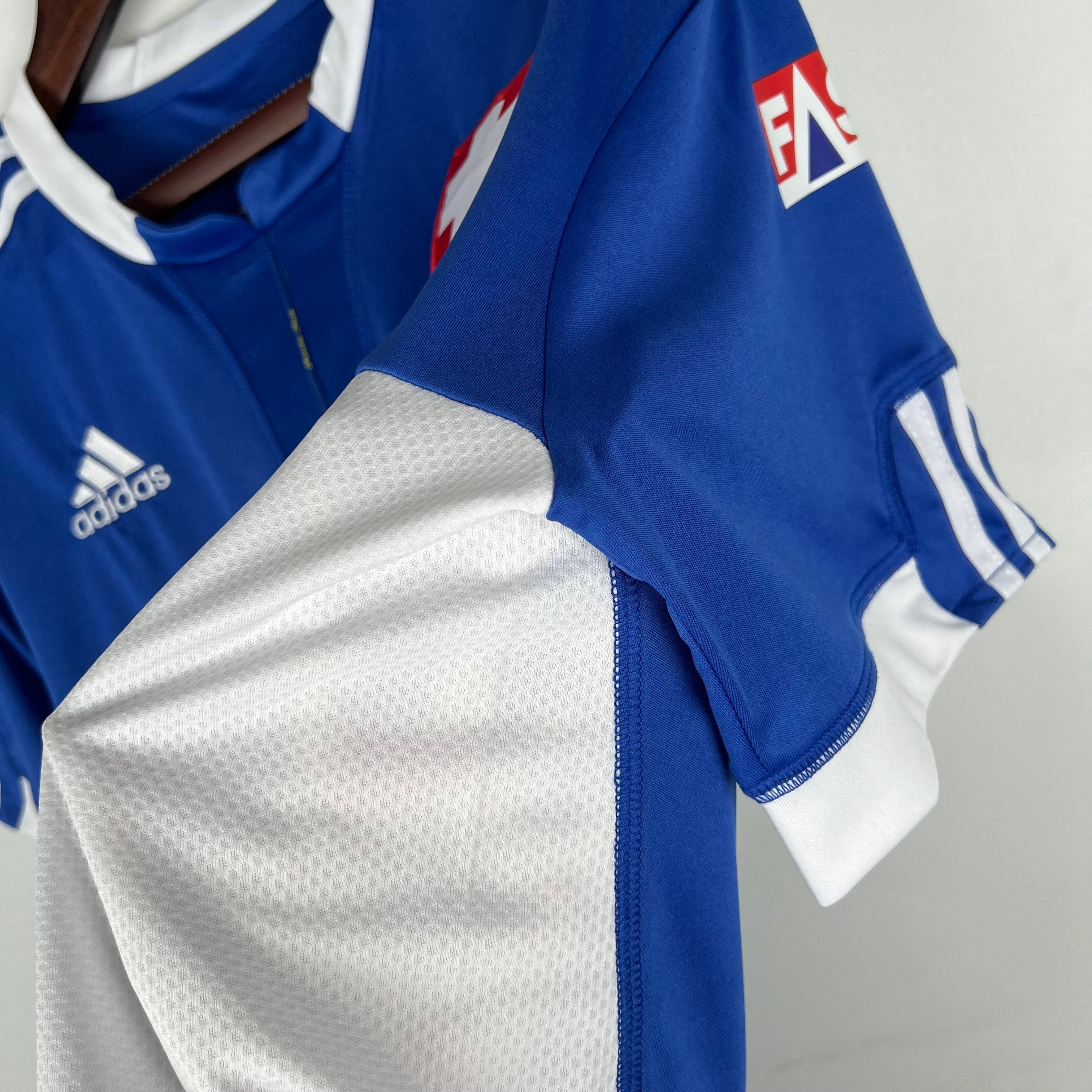 1990s Samsung Retro Football Shirt | Blue White Home