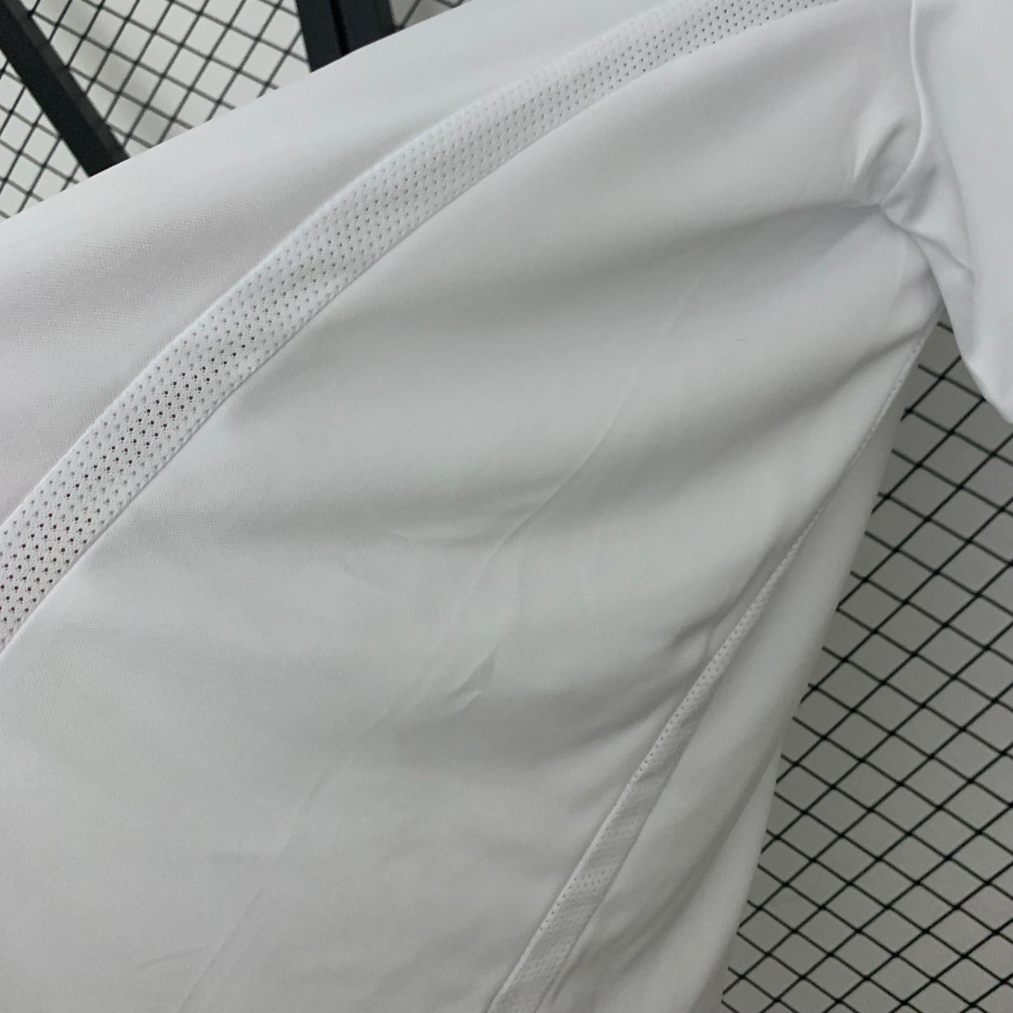 2000s Colo Colo Retro Football Shirt | White Yellow Home