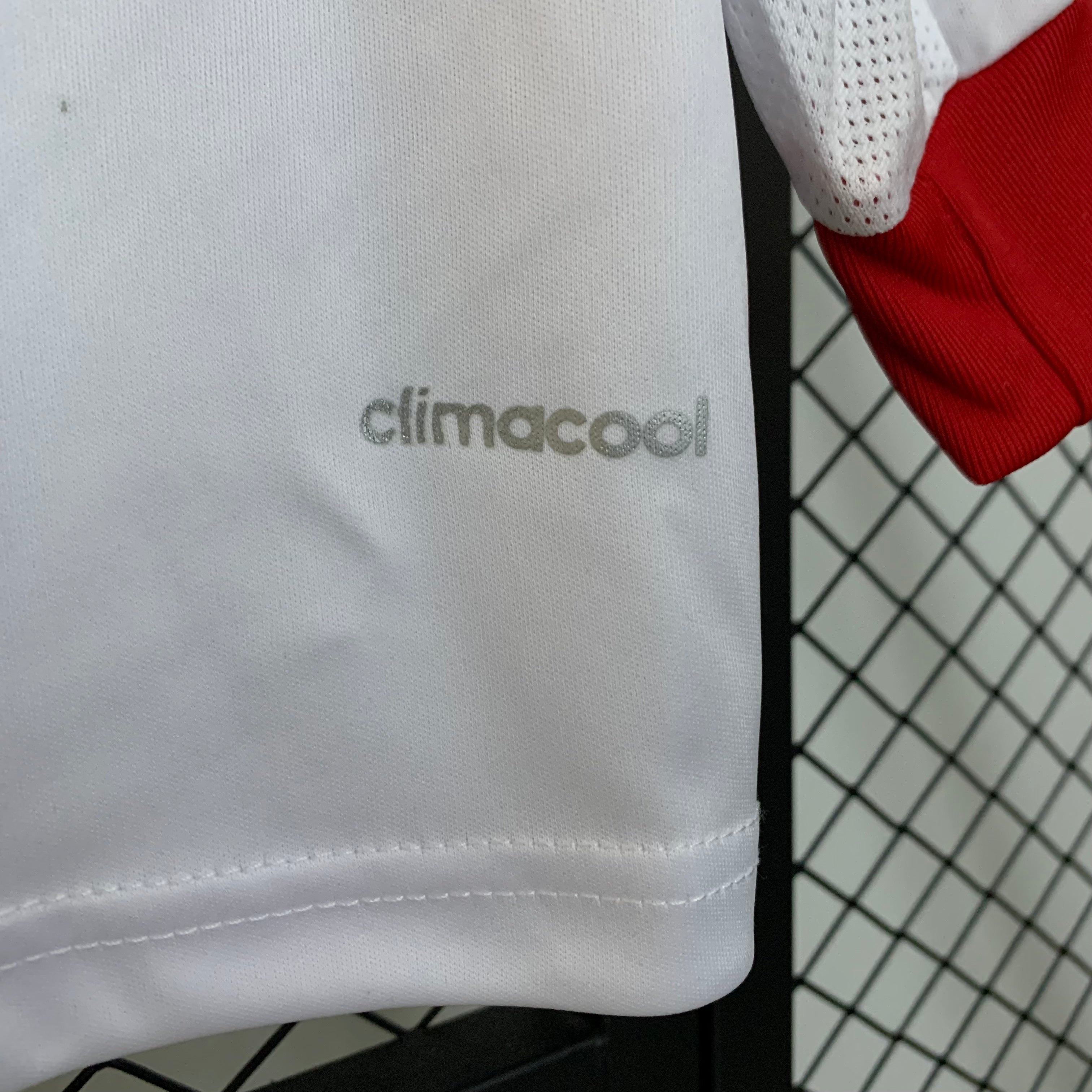 2010s River Plate Retro Football Shirt | White Red Home