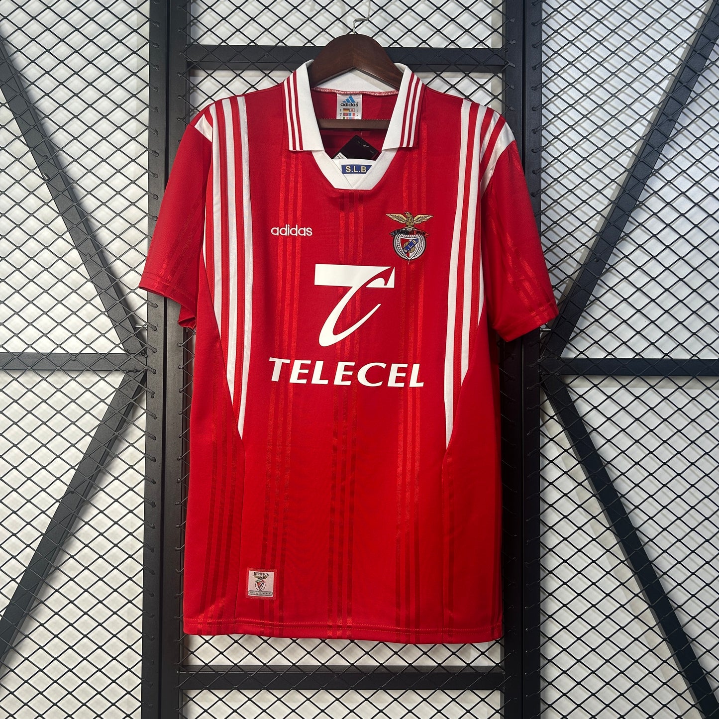 1990s Benfica Retro Football Shirt | Red White Home
