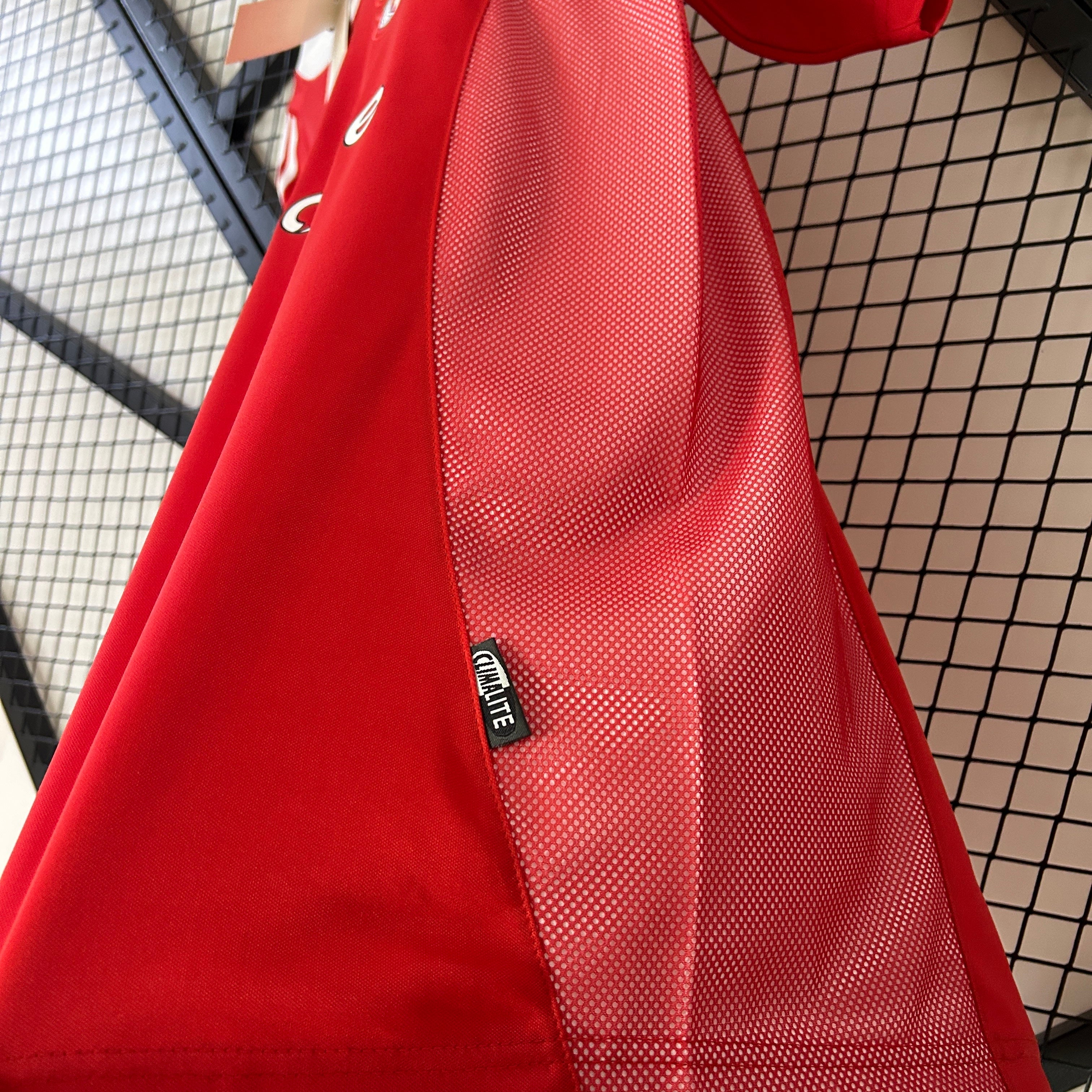 2000s Benfica Retro Football Shirt | Red White Home
