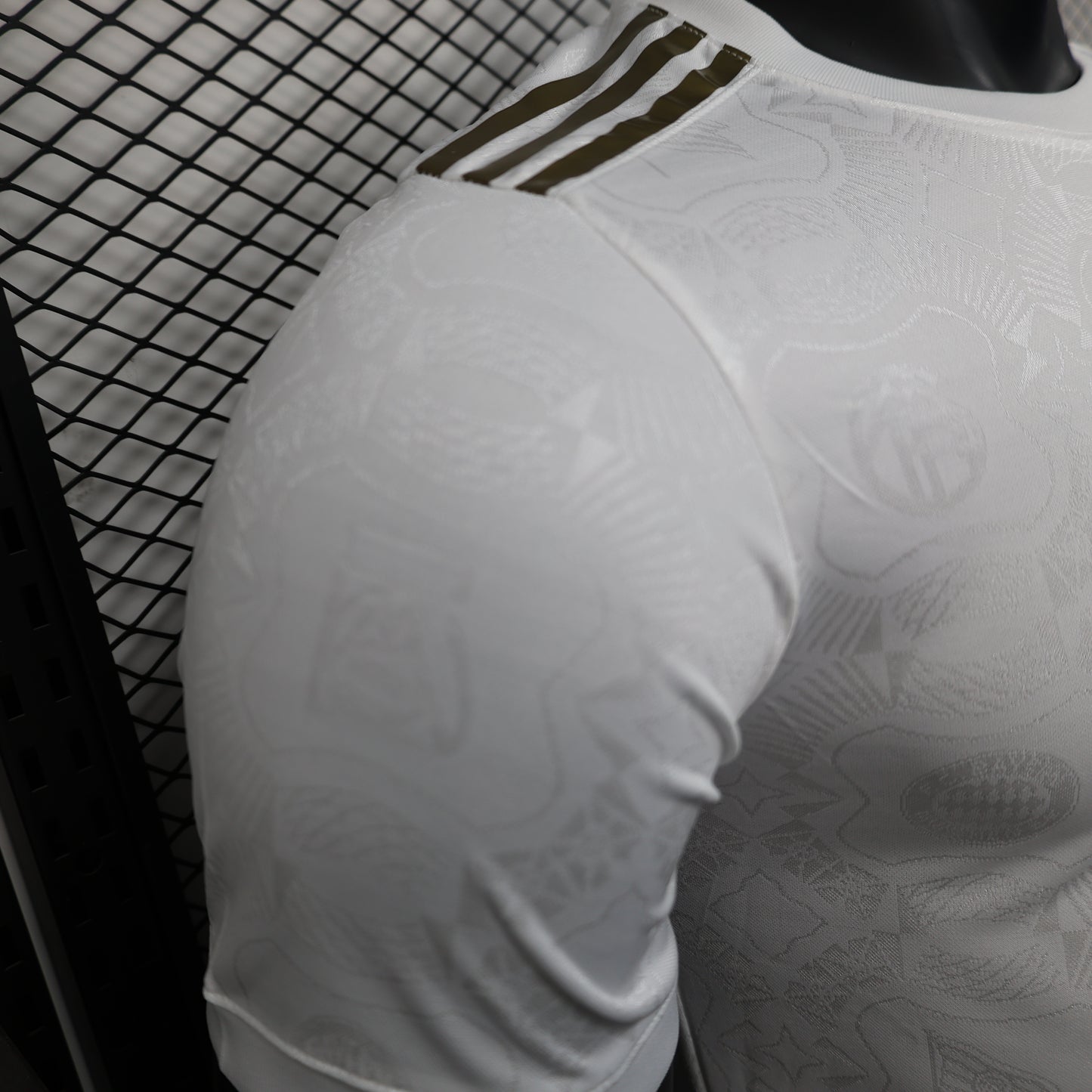 Bayern Munich 24/25 Player Edition Football Jersey