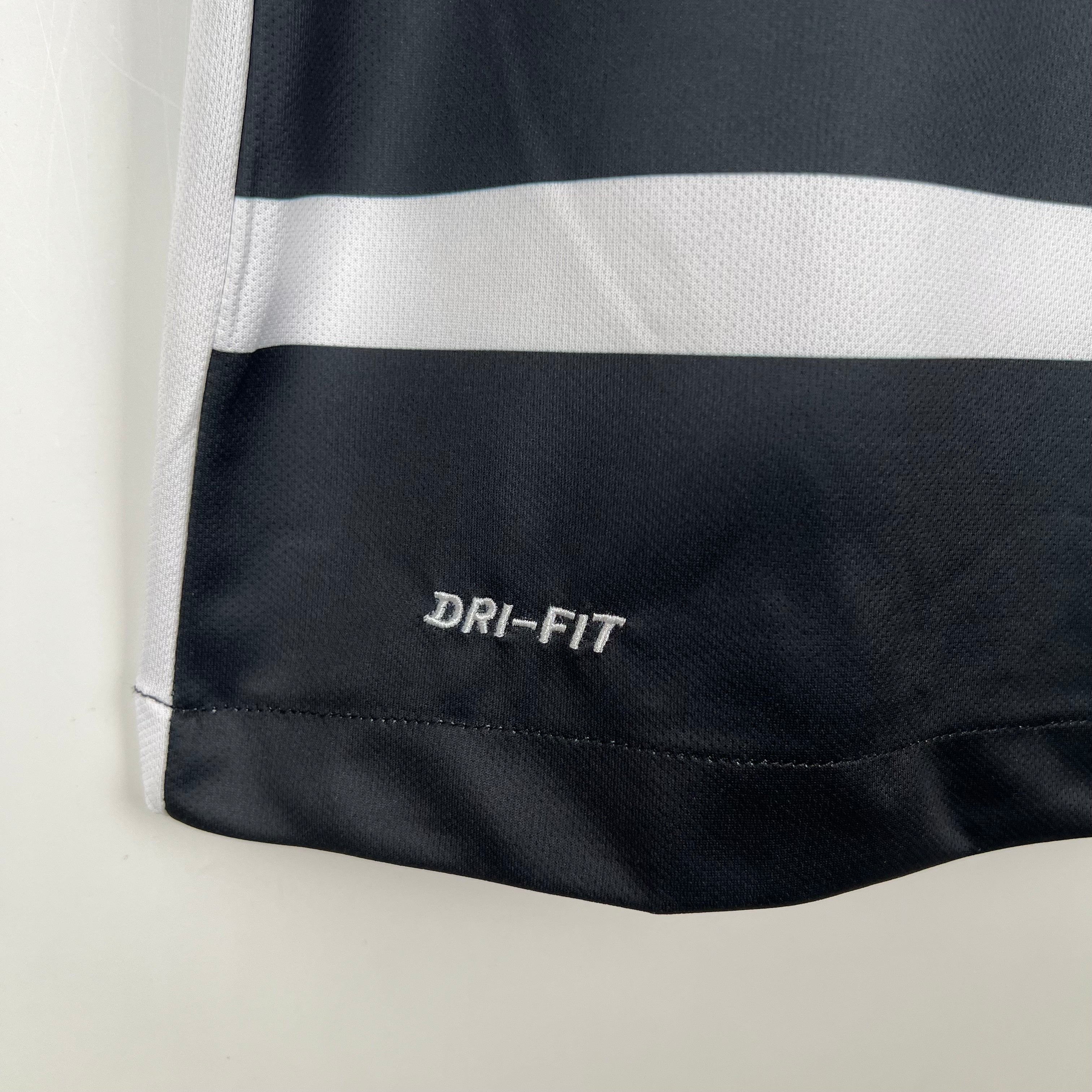 2000s Corinthians Retro Football Shirt | Black White Home