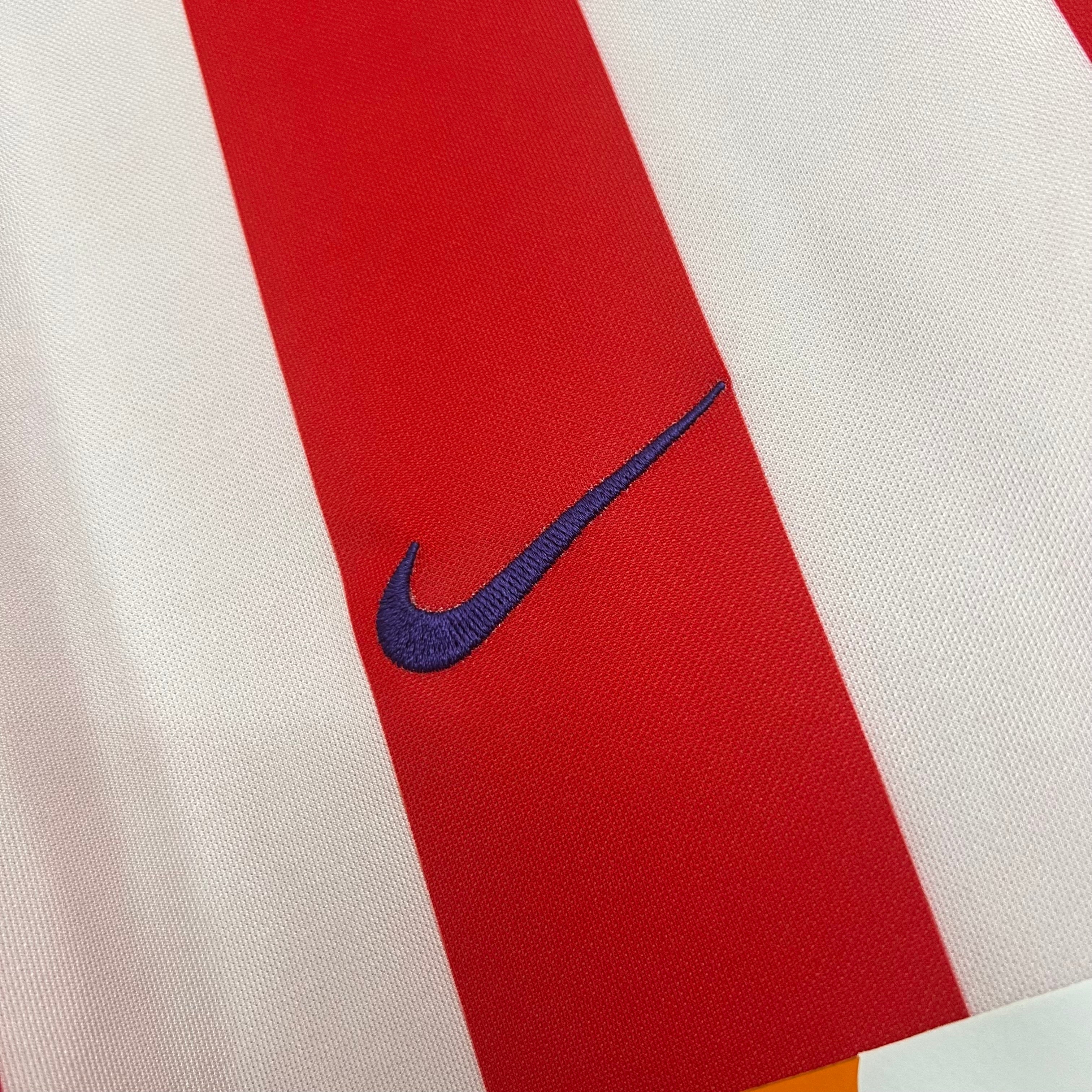 2000s Atletico Madrid Retro Football Shirt | Red White Home