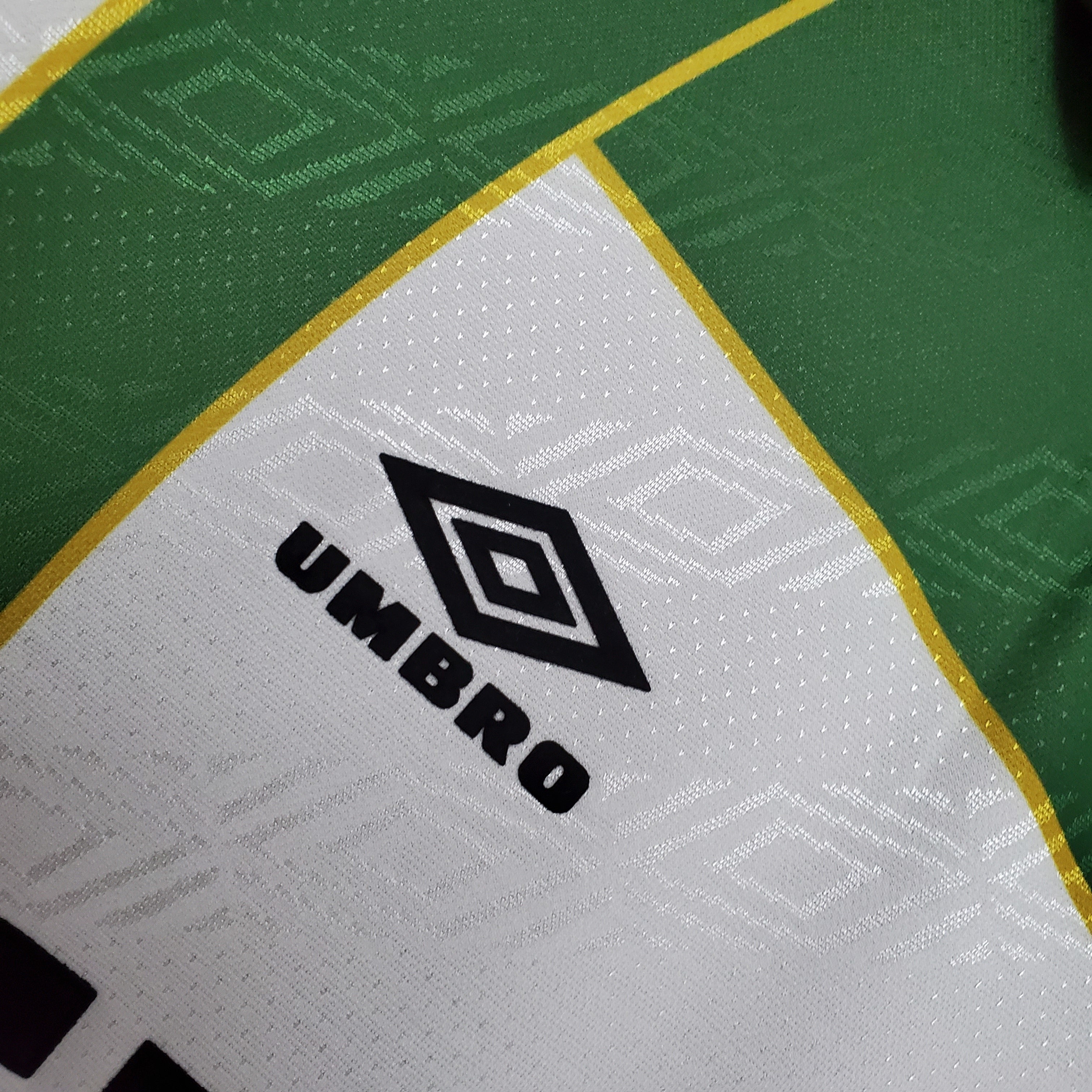 1990s Celtic Retro Football Shirt | Green Yellow Home