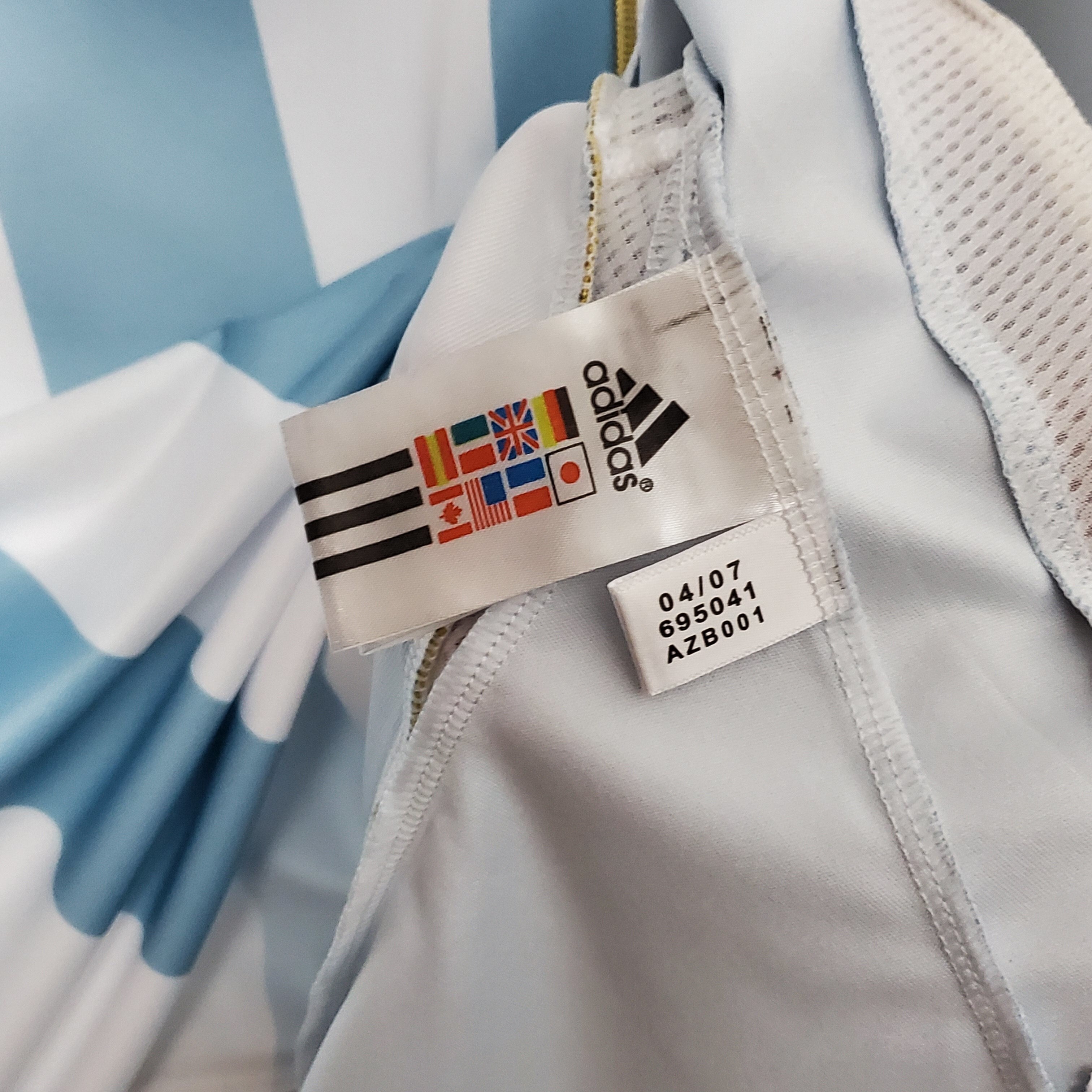 2000s Argentina Retro Football Shirt | Sky Blue White Home