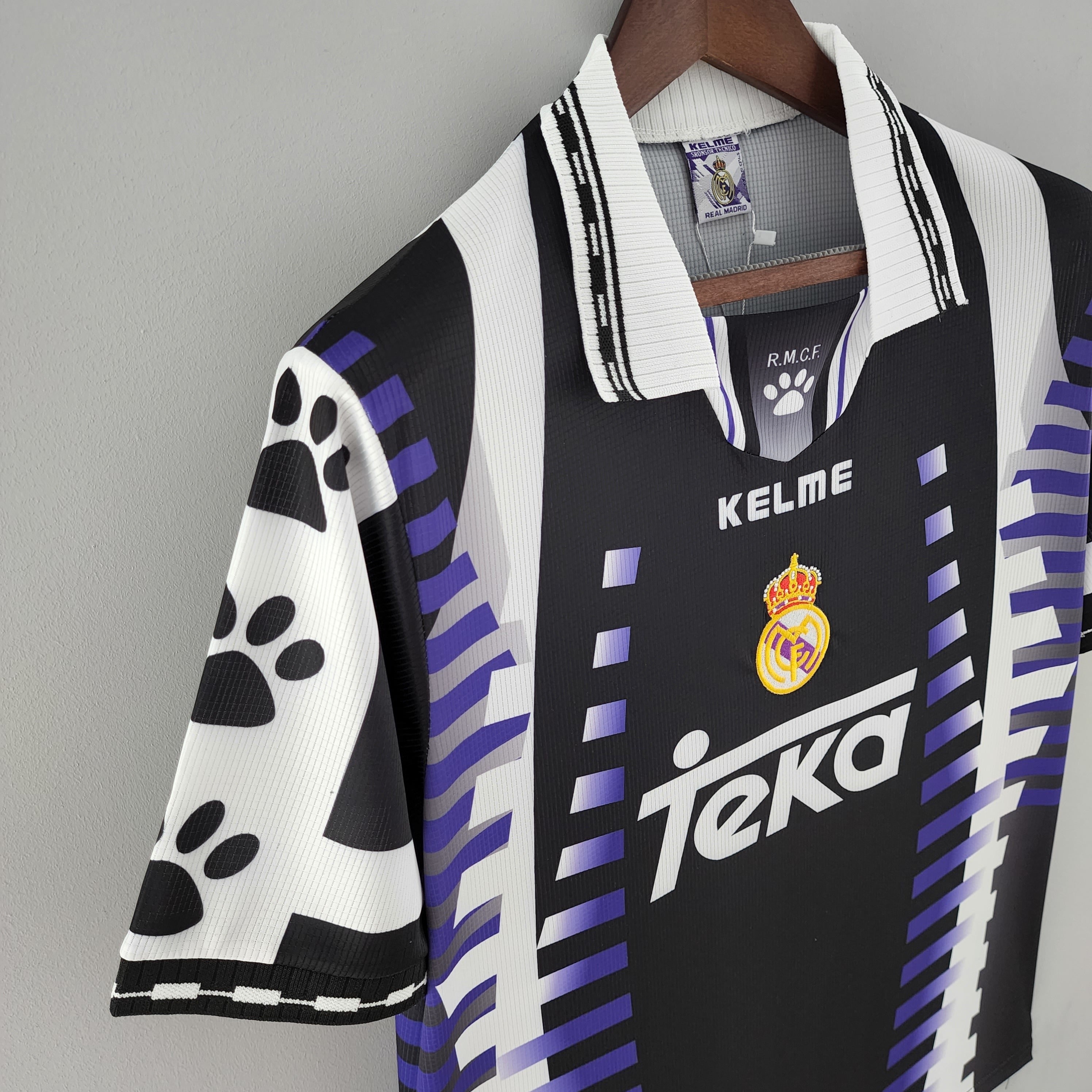 1990s Real Madrid Retro Football Shirt | Black White Third
