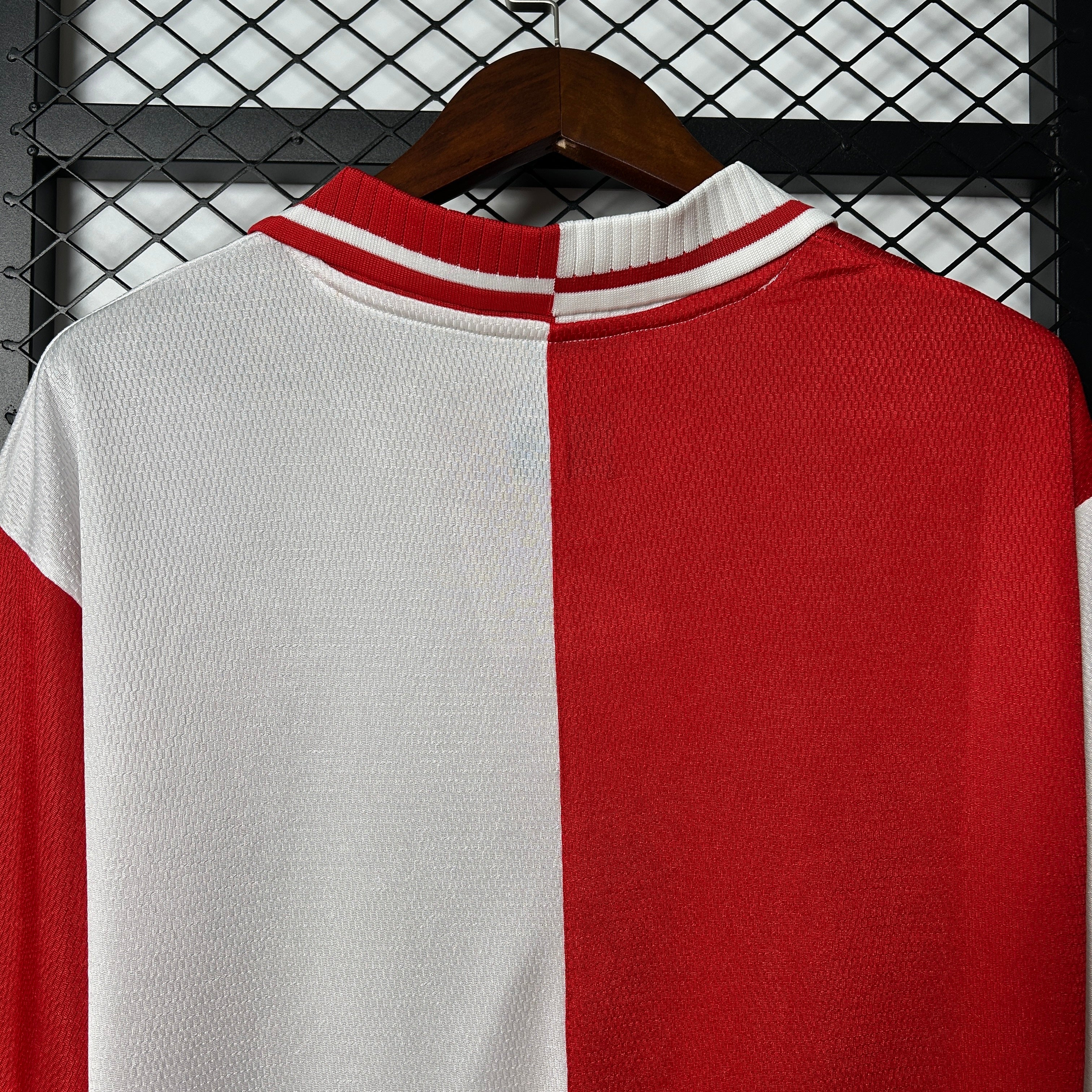 1990s Celta Vigo Retro Football Shirt | Red White Home