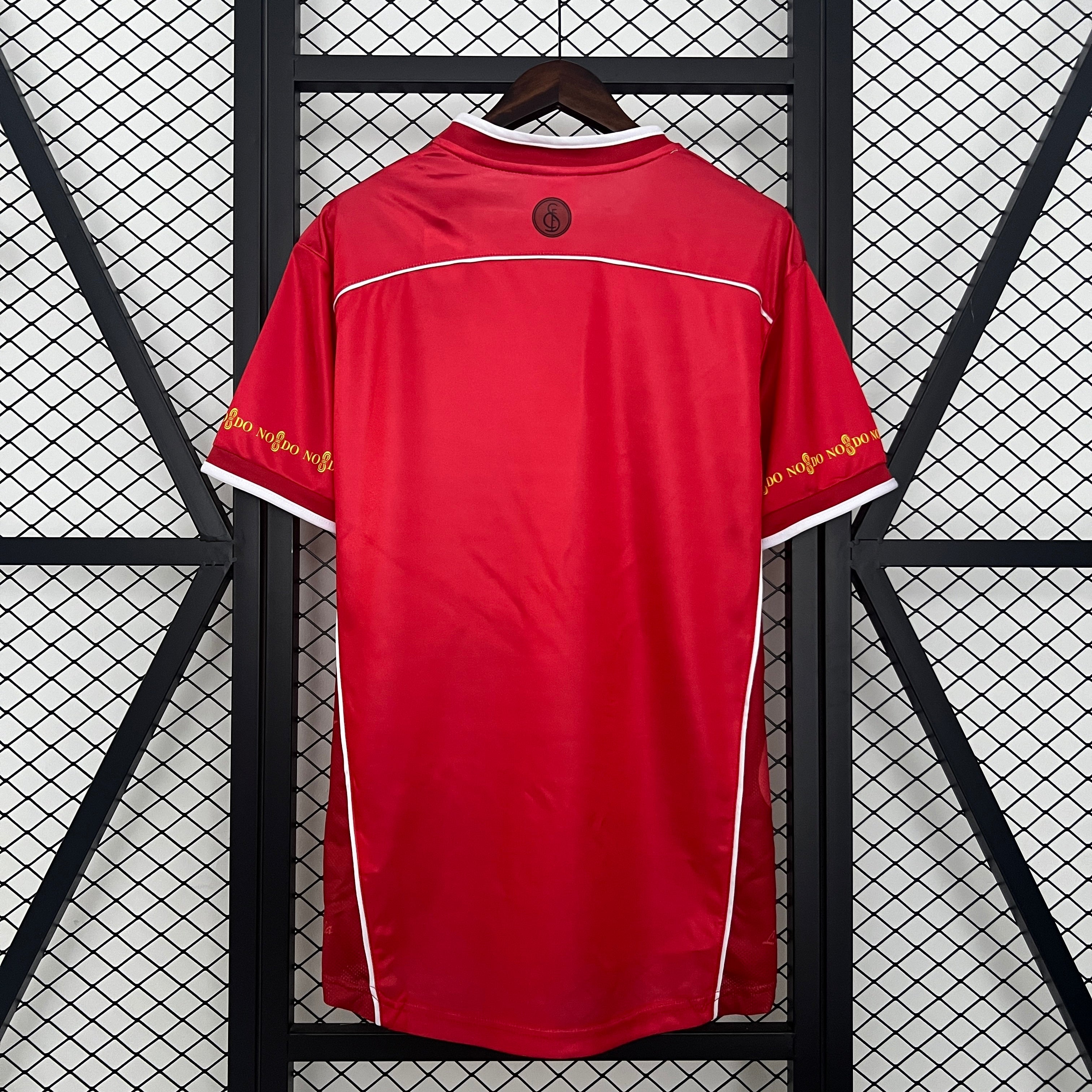 2000s Sevilla Retro Football Shirt | Red White Home
