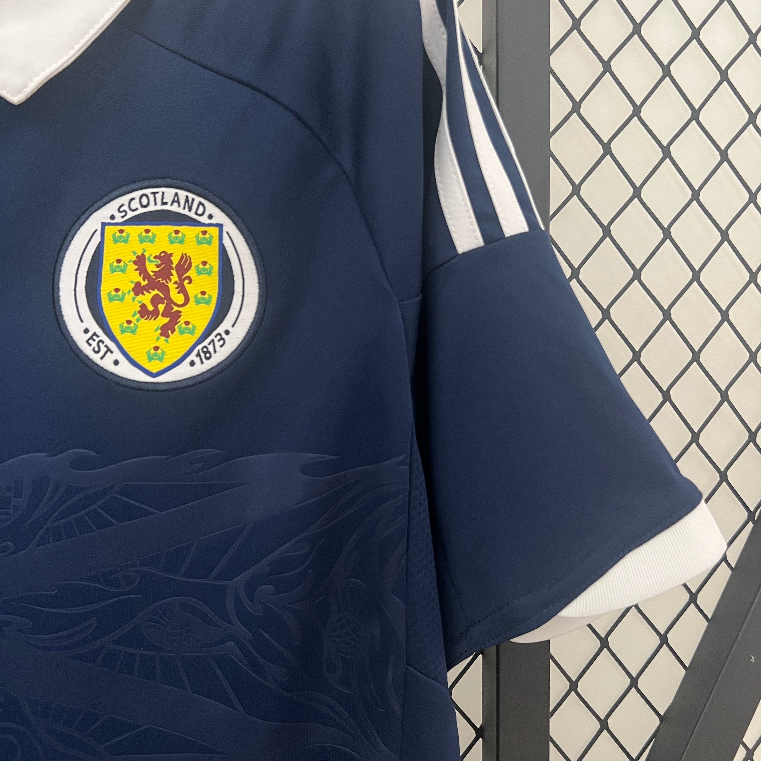 2000s Scotland Retro Football Shirt | Navy White Home
